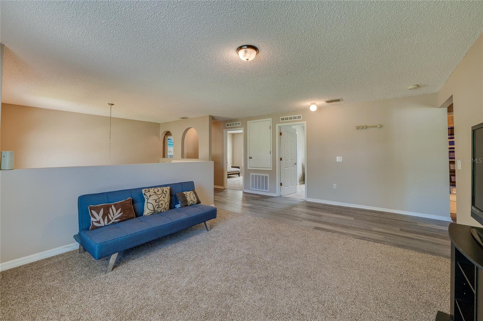 Image 19 of 38 For 11 Zircon Court