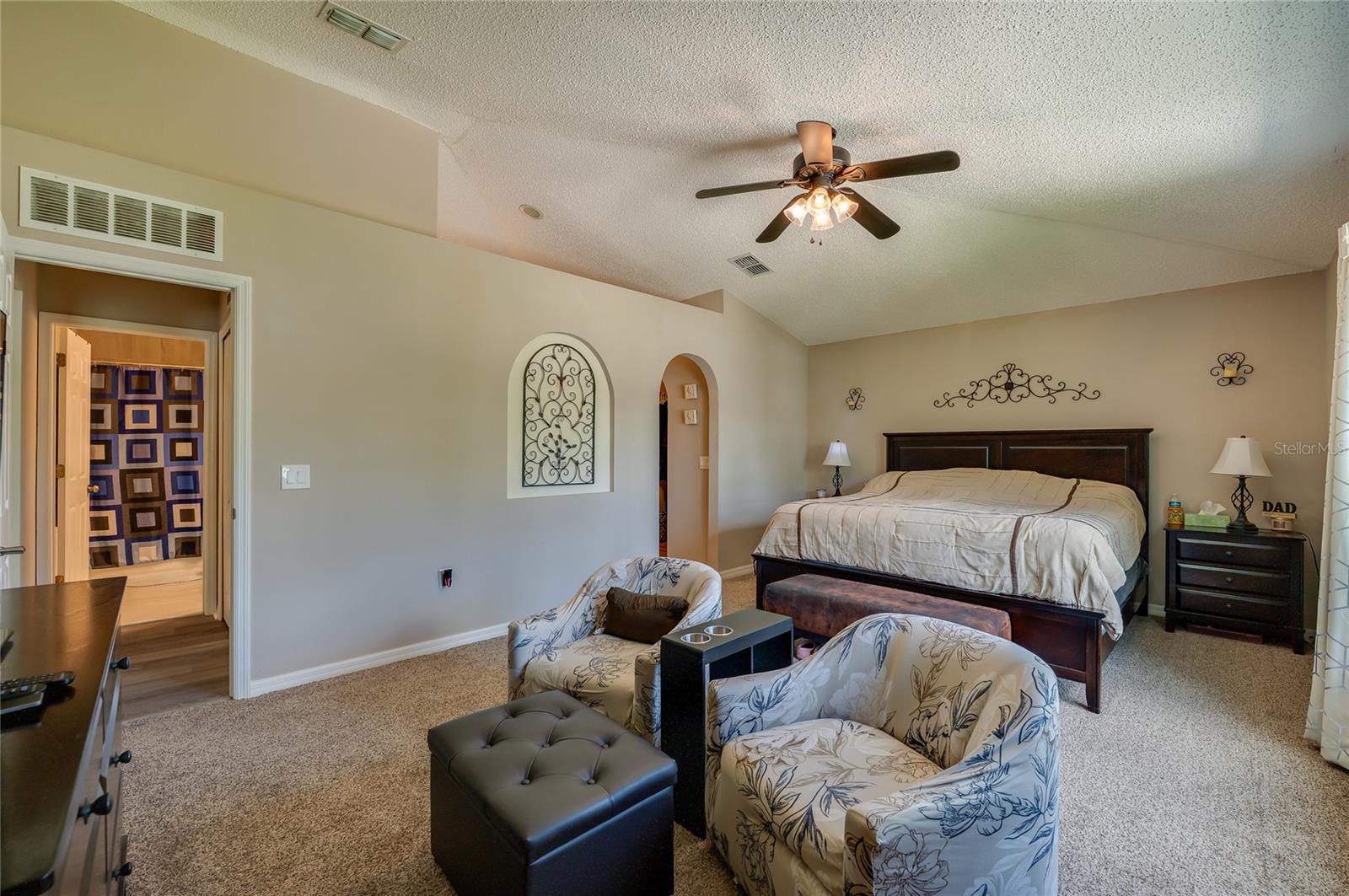 Image 30 of 38 For 11 Zircon Court