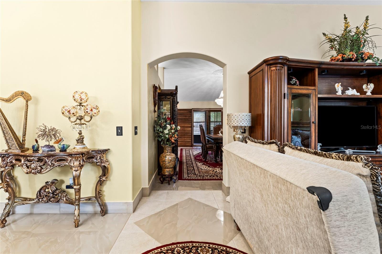 Image 11 of 56 For 3 Sea Board Court