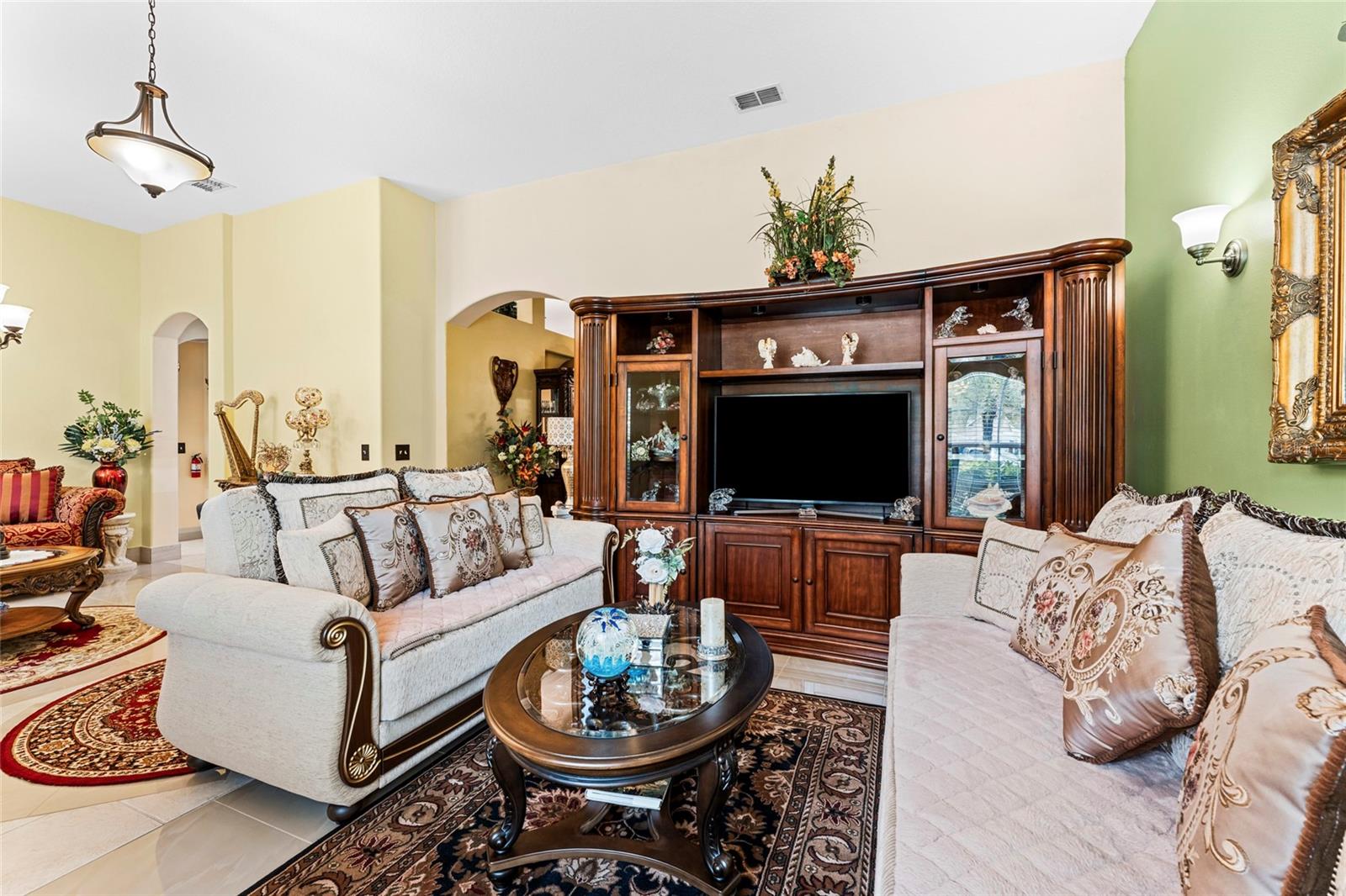 Image 15 of 56 For 3 Sea Board Court