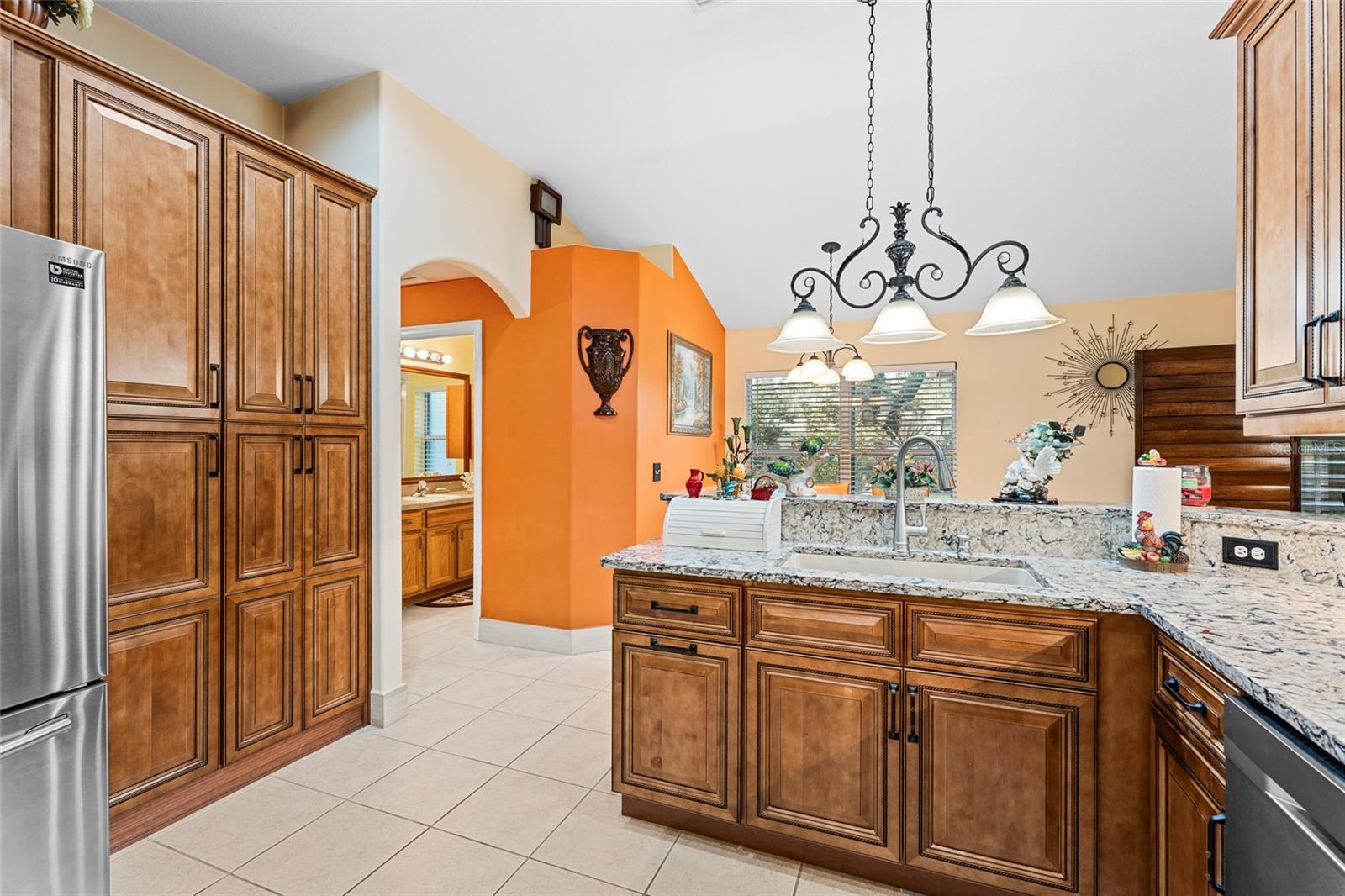 Image 16 of 56 For 3 Sea Board Court