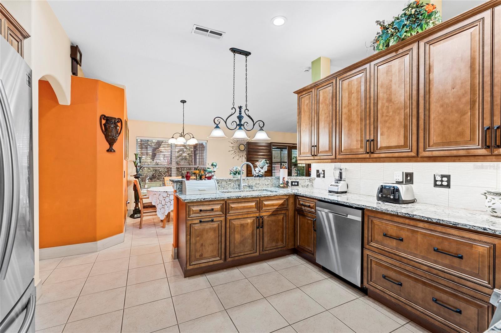 Image 17 of 56 For 3 Sea Board Court