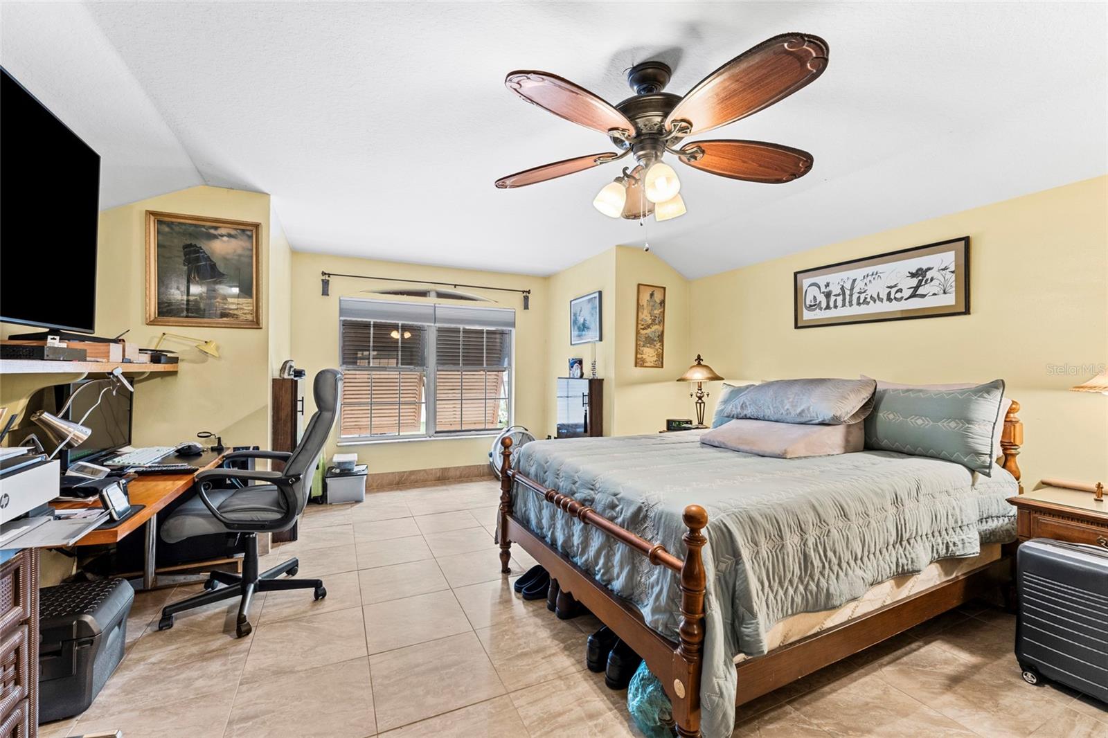 Image 30 of 56 For 3 Sea Board Court