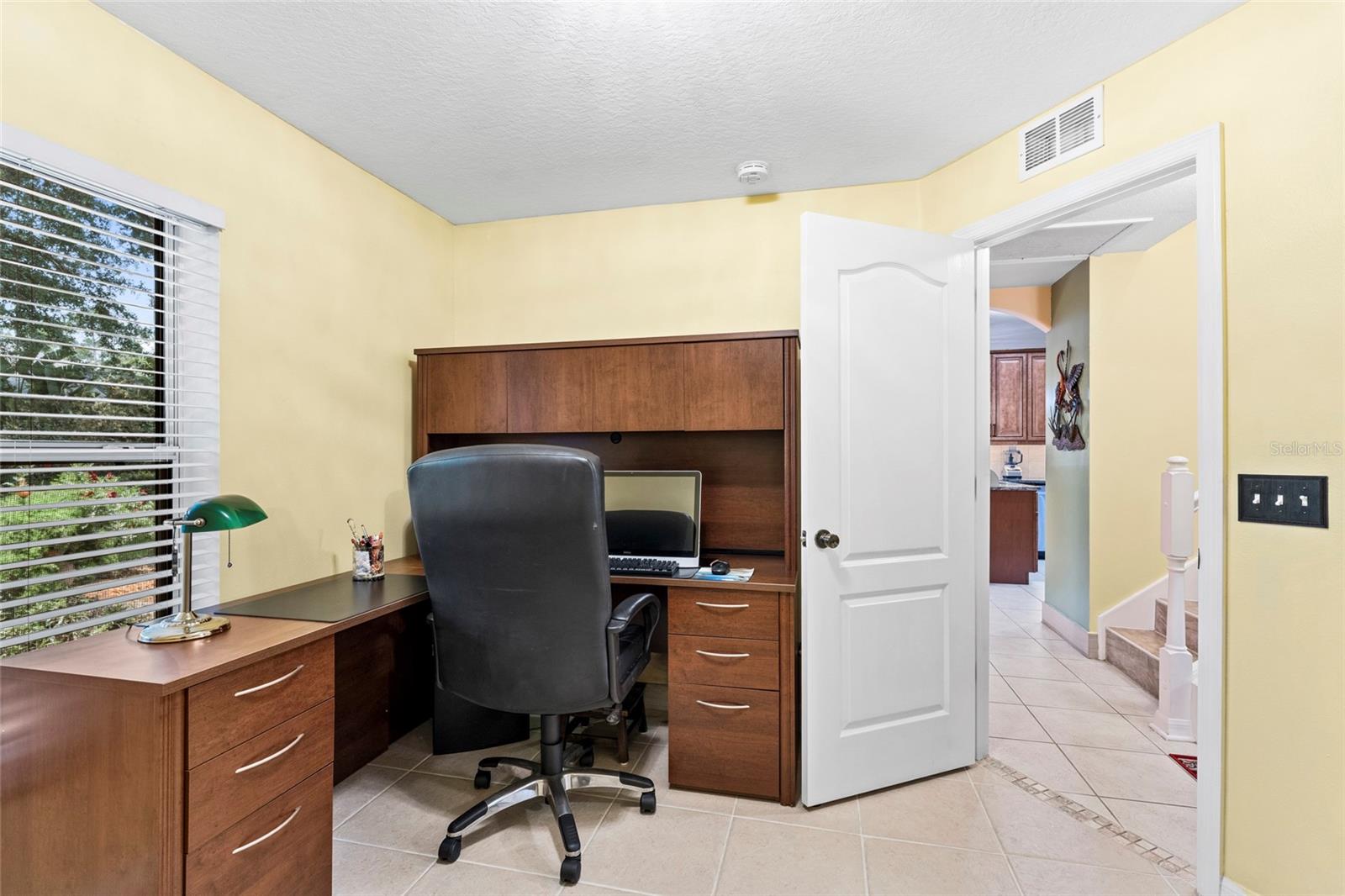 Image 31 of 56 For 3 Sea Board Court