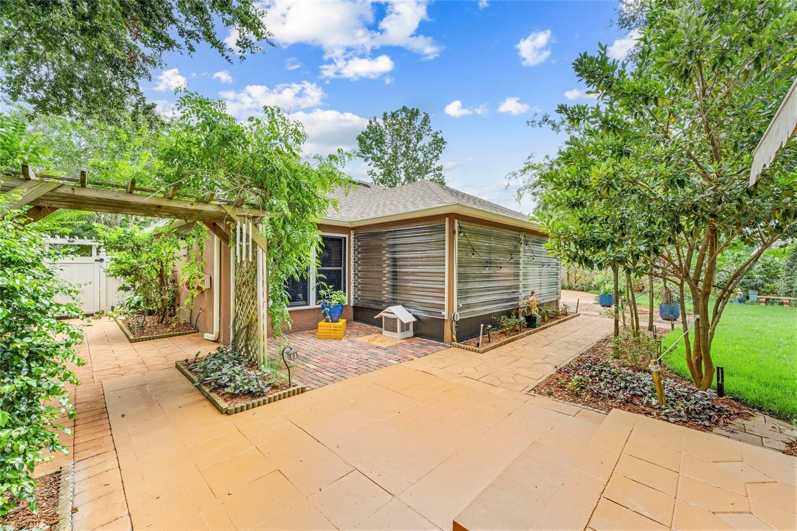 Image 38 of 56 For 3 Sea Board Court