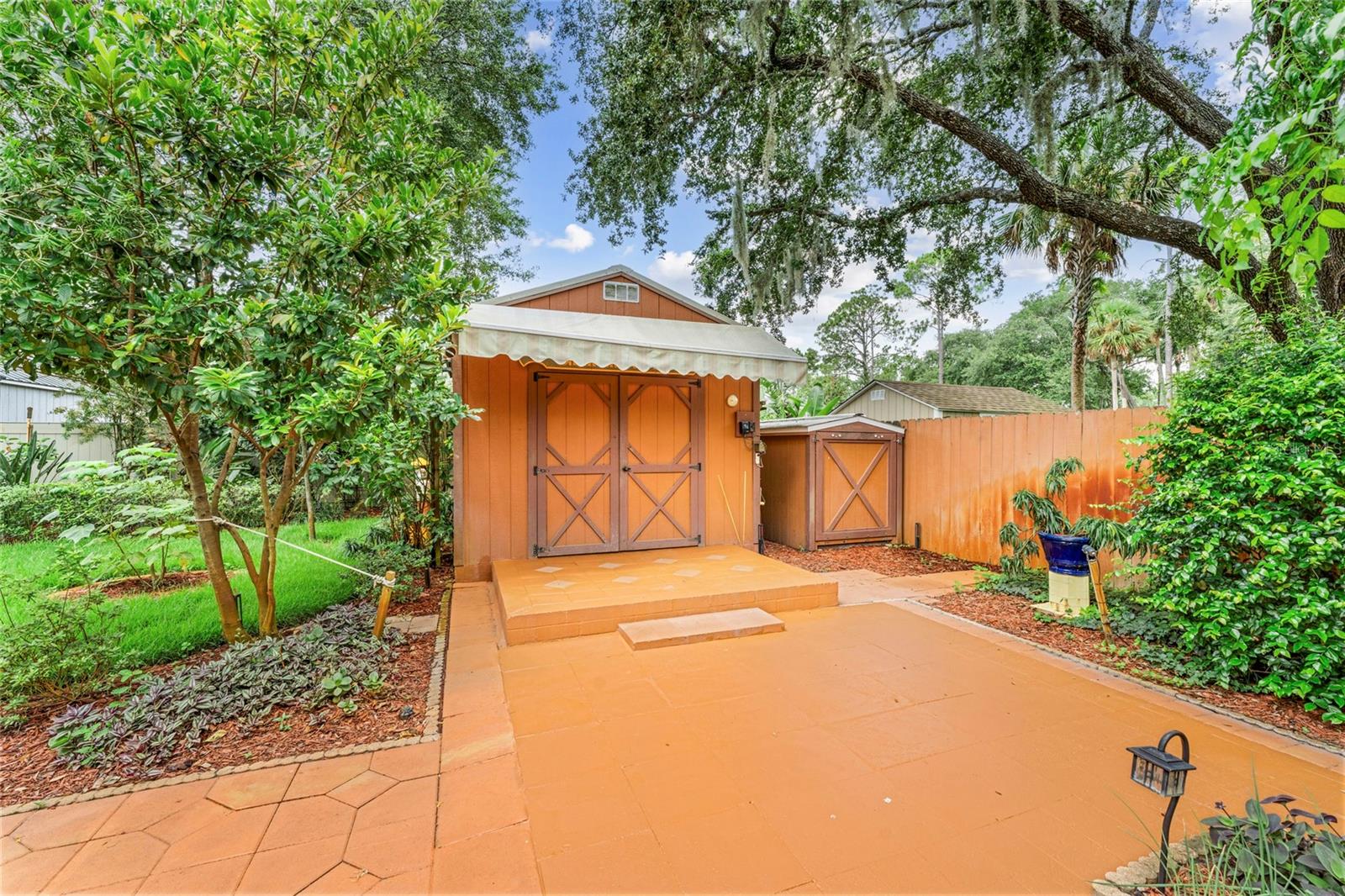 Image 40 of 56 For 3 Sea Board Court