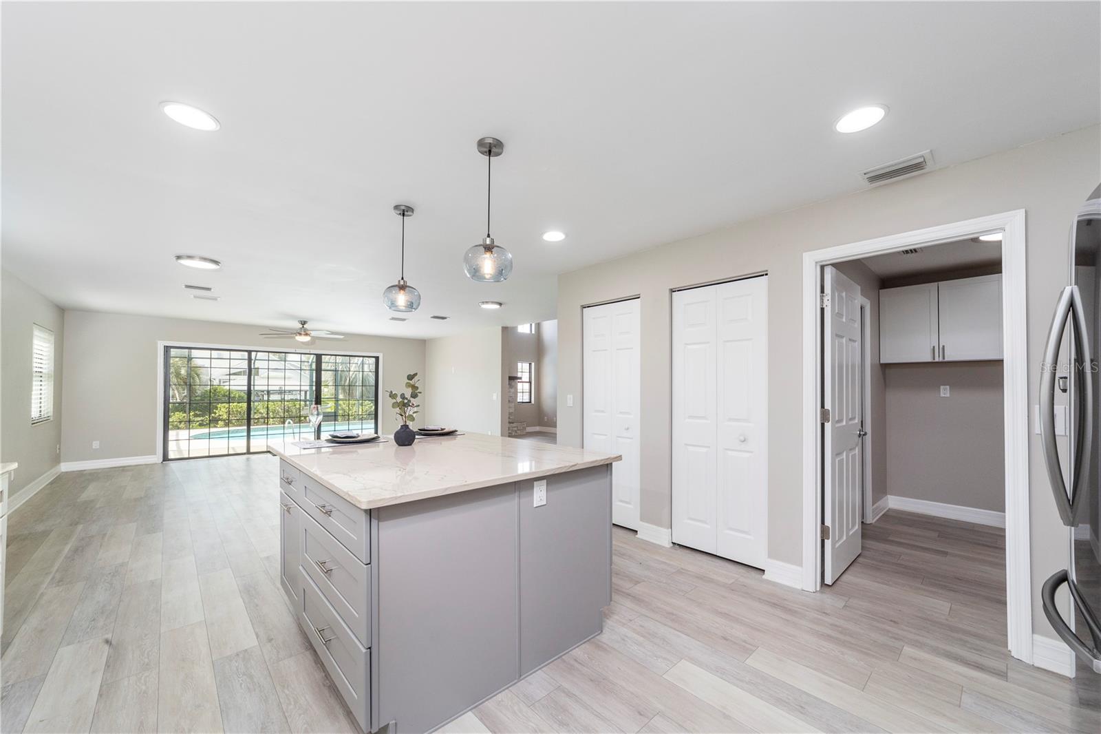 Image 17 of 67 For 8 Cedarford Court
