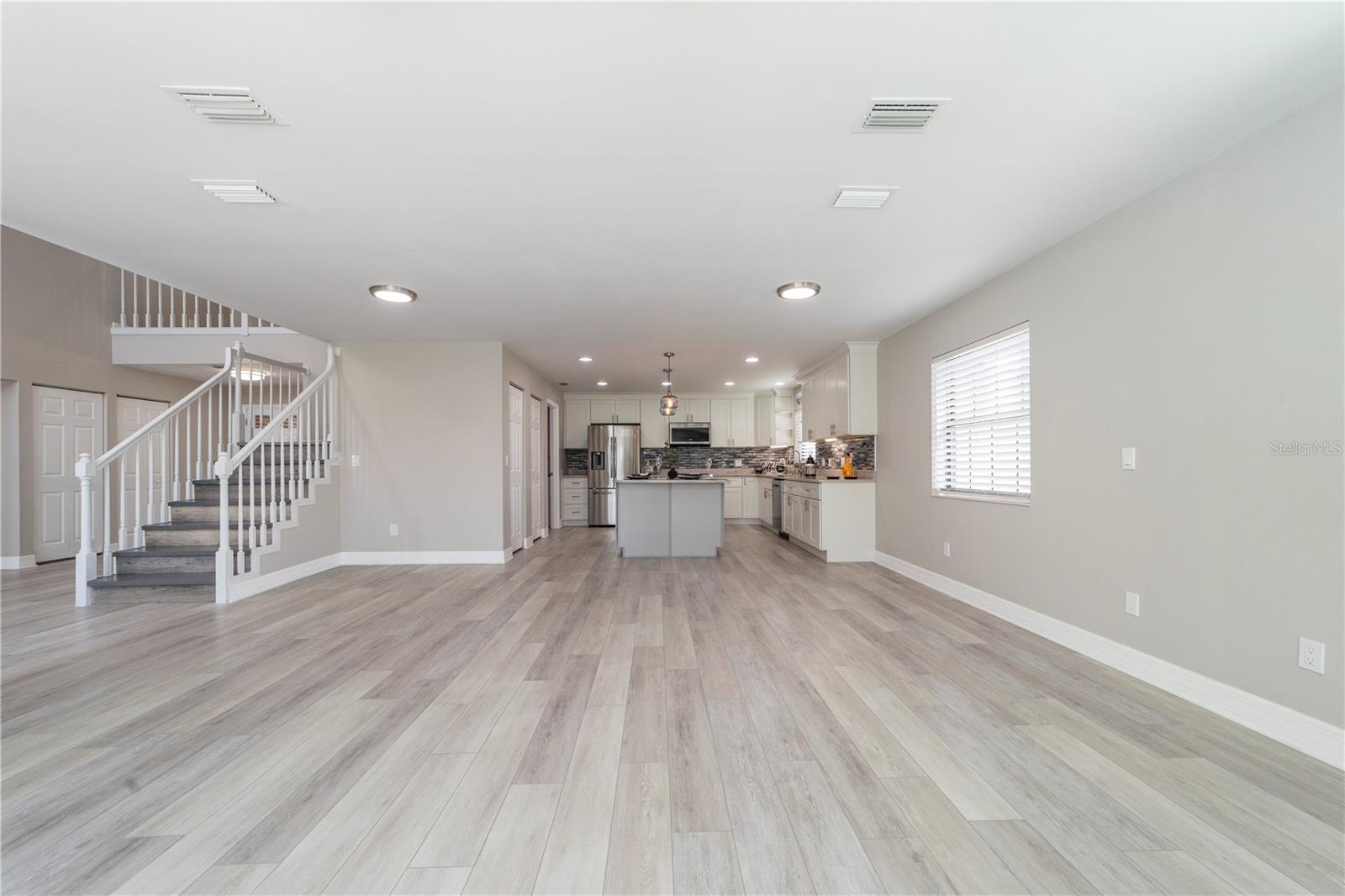 Image 18 of 67 For 8 Cedarford Court