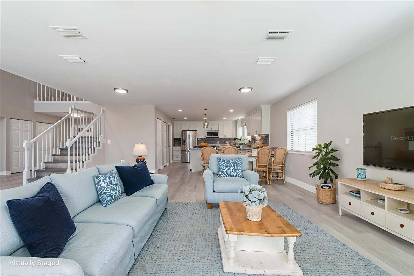 Image 20 of 67 For 8 Cedarford Court