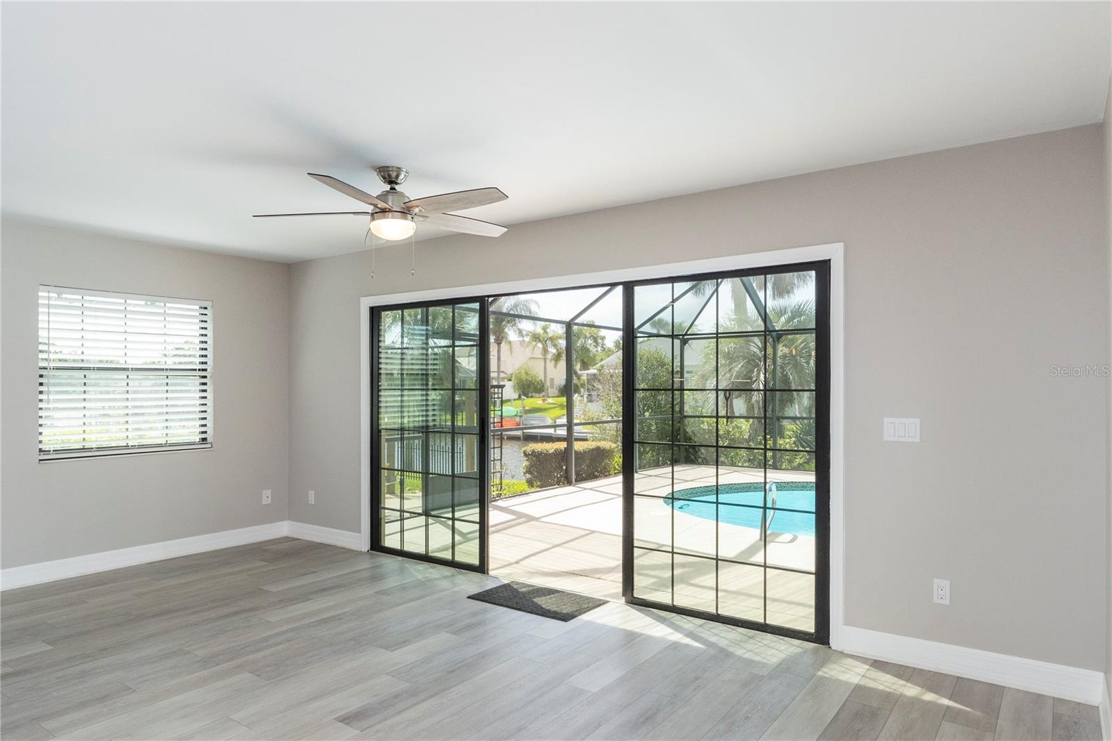 Image 24 of 67 For 8 Cedarford Court