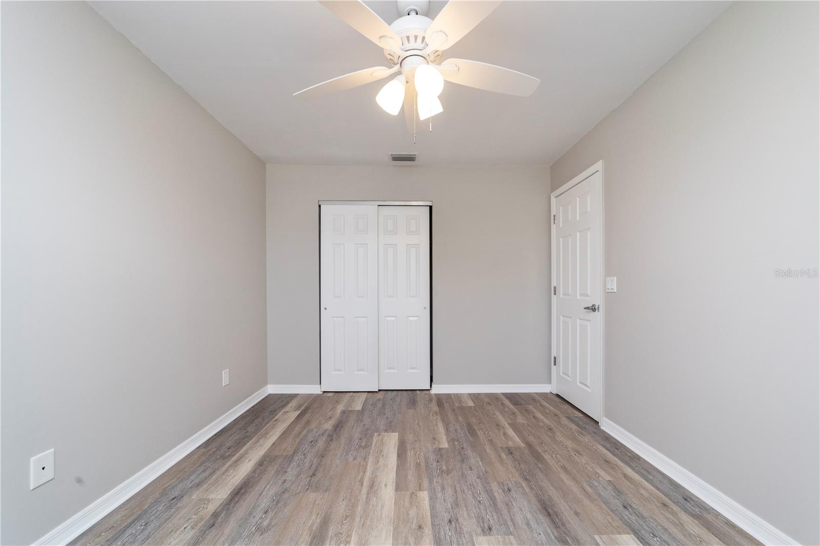 Image 35 of 67 For 8 Cedarford Court