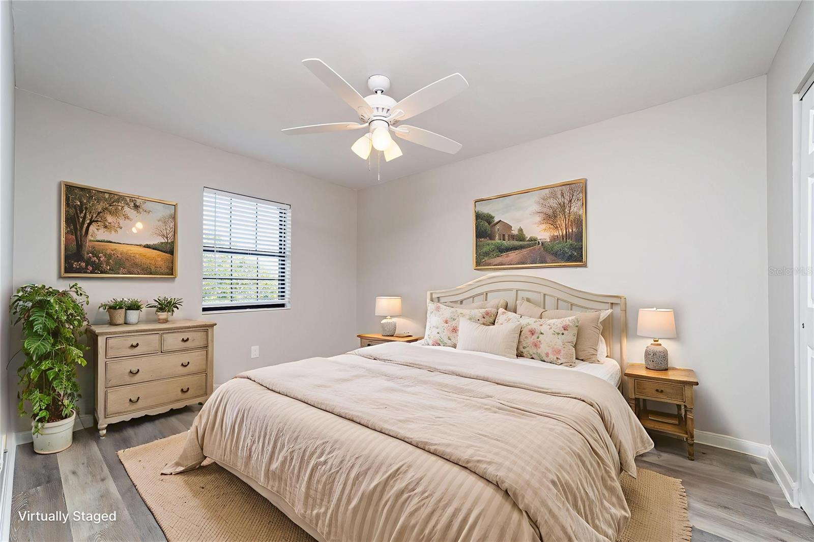 Image 36 of 67 For 8 Cedarford Court