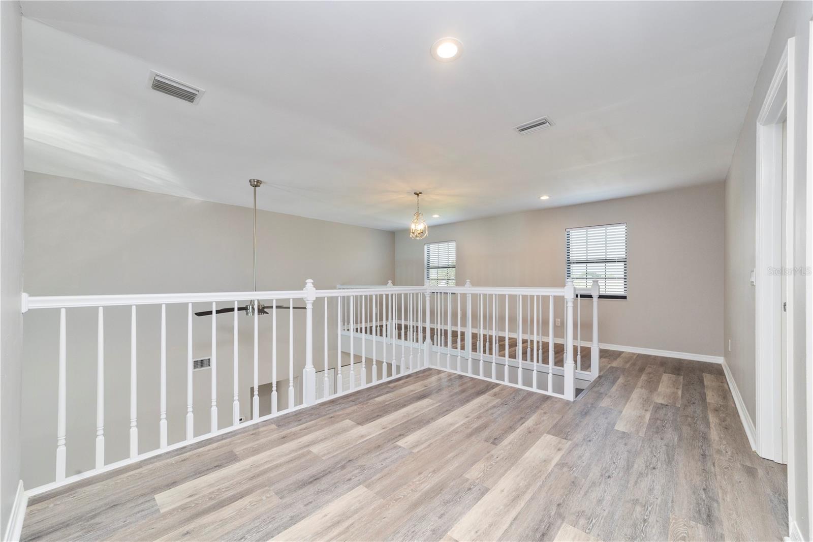 Image 38 of 67 For 8 Cedarford Court