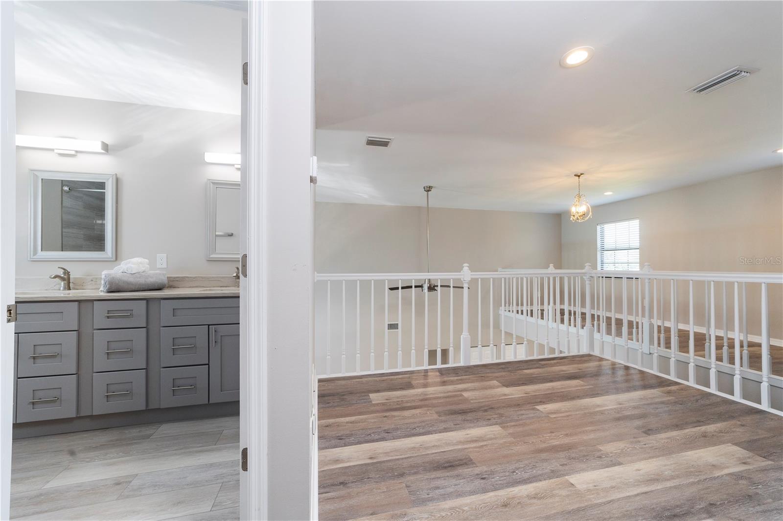 Image 39 of 67 For 8 Cedarford Court