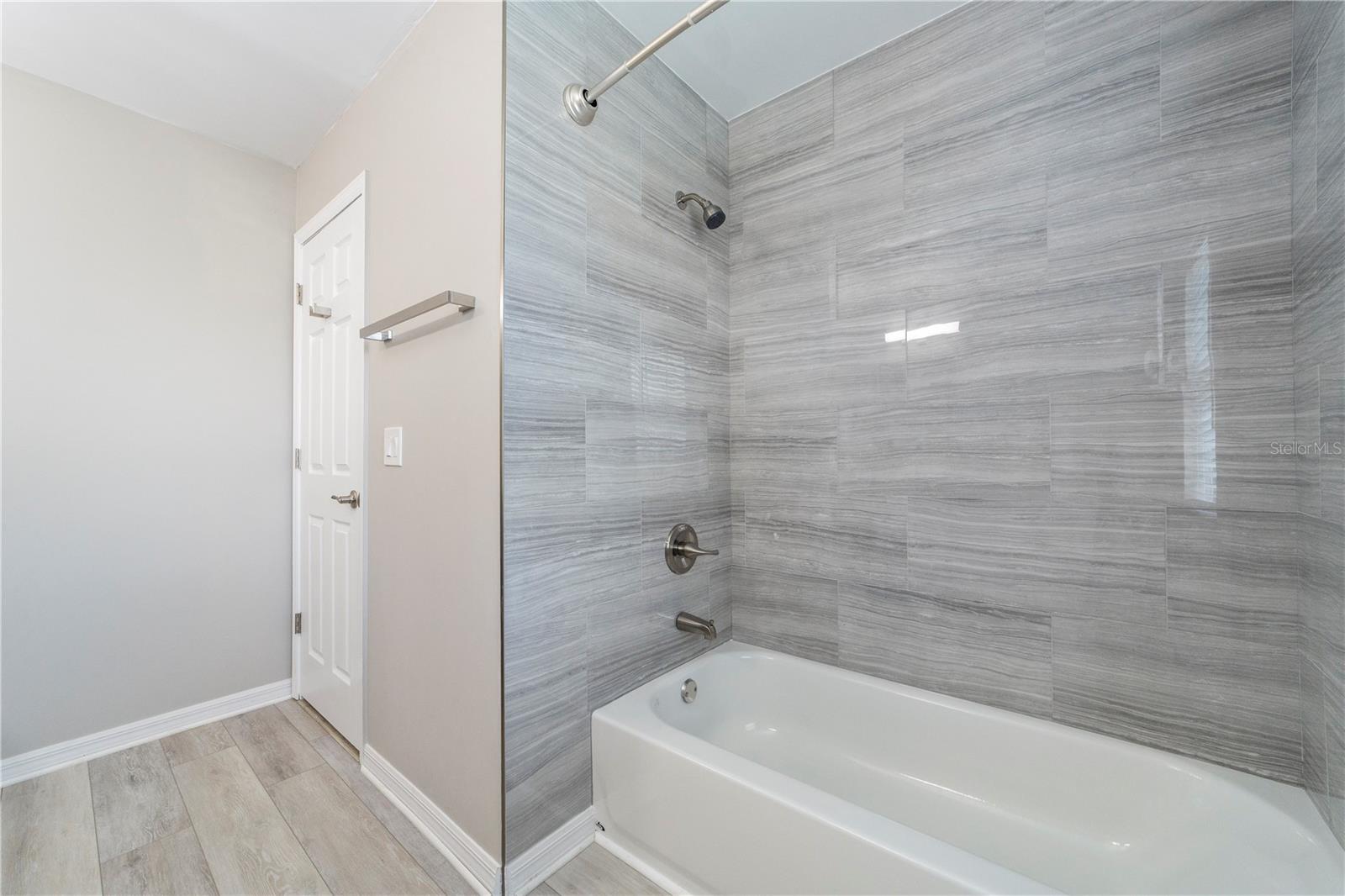 Image 45 of 67 For 8 Cedarford Court