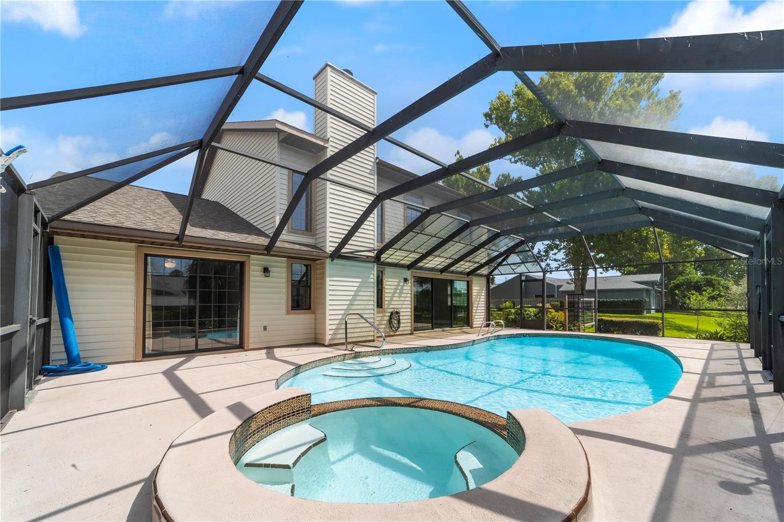 Image 50 of 67 For 8 Cedarford Court