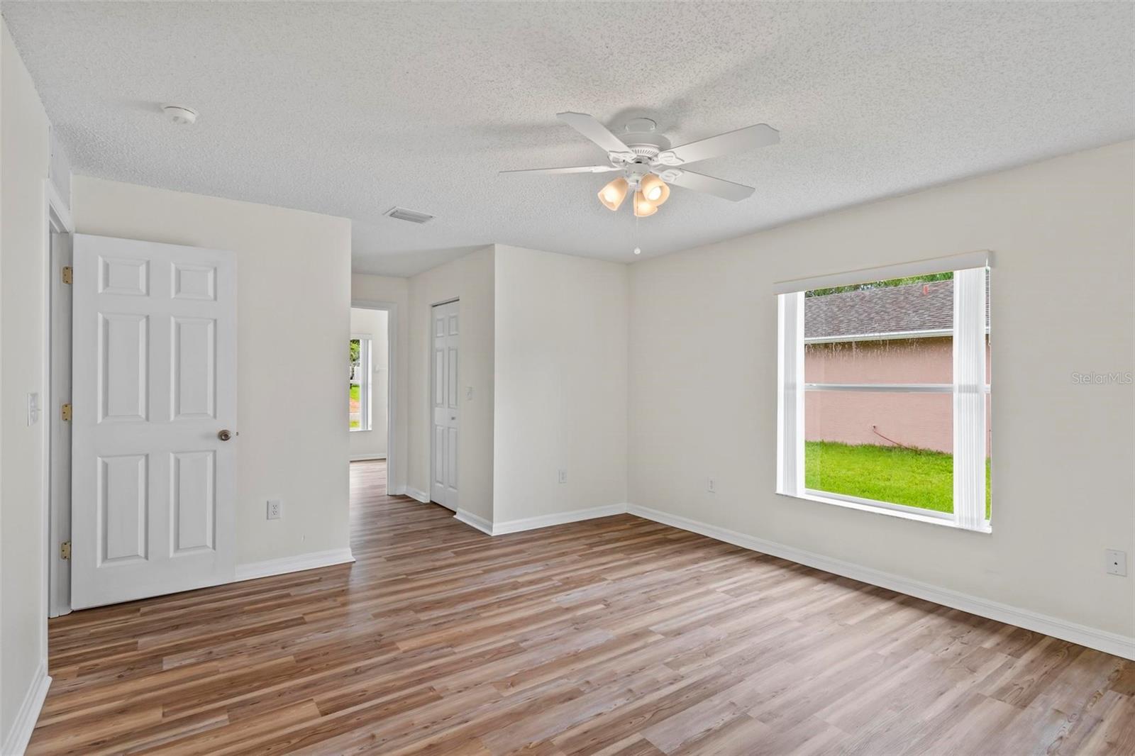 Image 12 of 46 For 33 Raleigh Drive