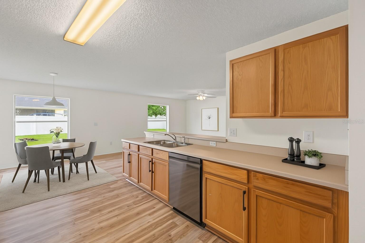Image 2 of 46 For 33 Raleigh Drive
