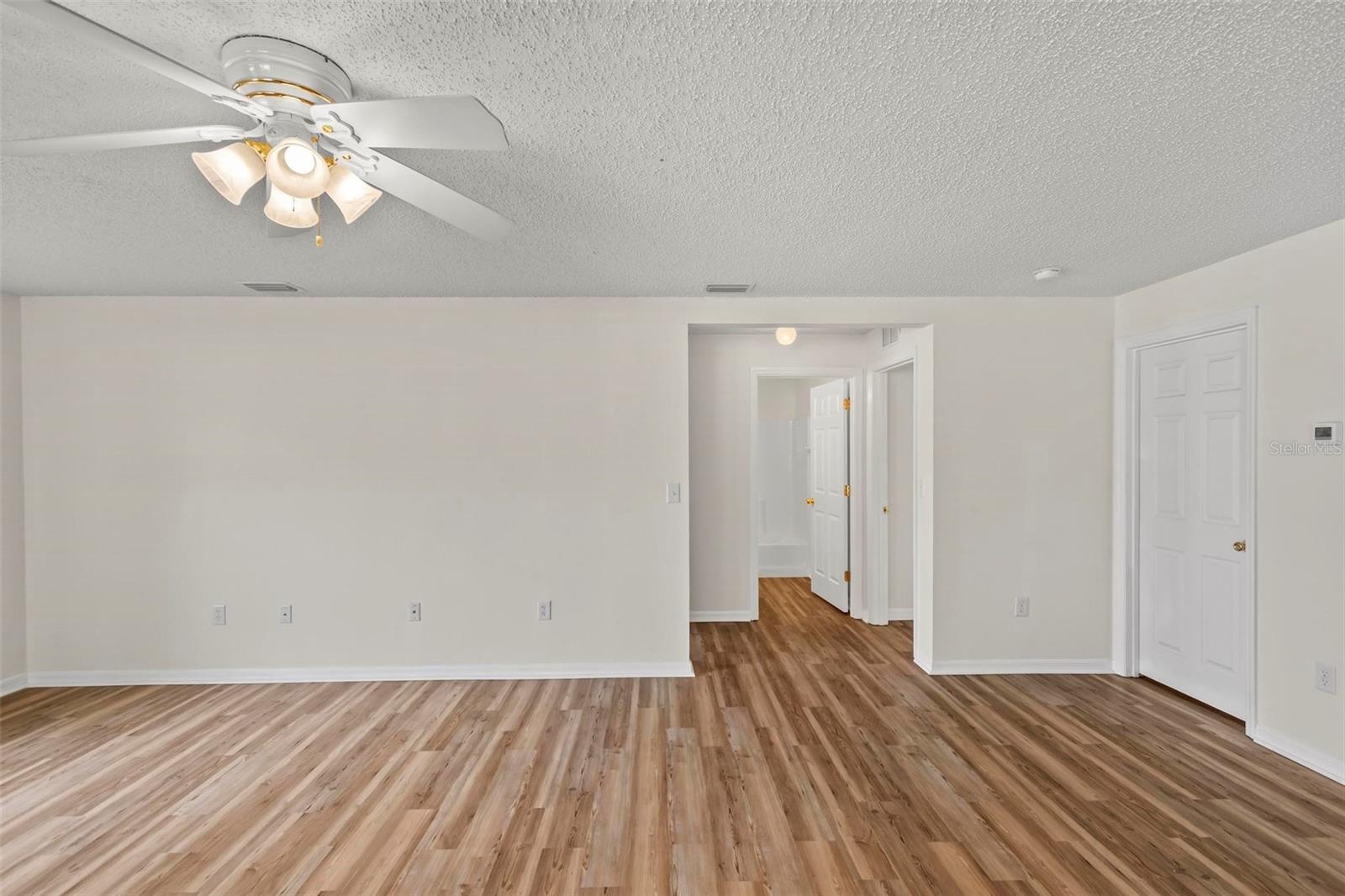 Image 31 of 46 For 33 Raleigh Drive
