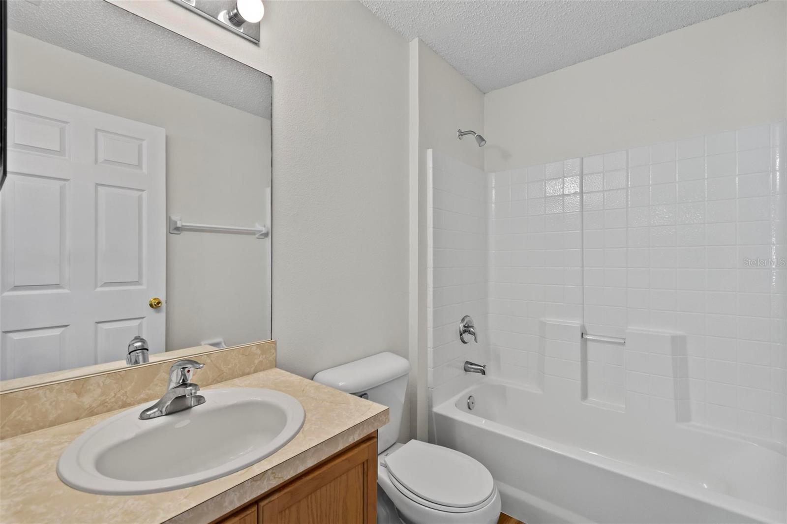 Image 32 of 46 For 33 Raleigh Drive