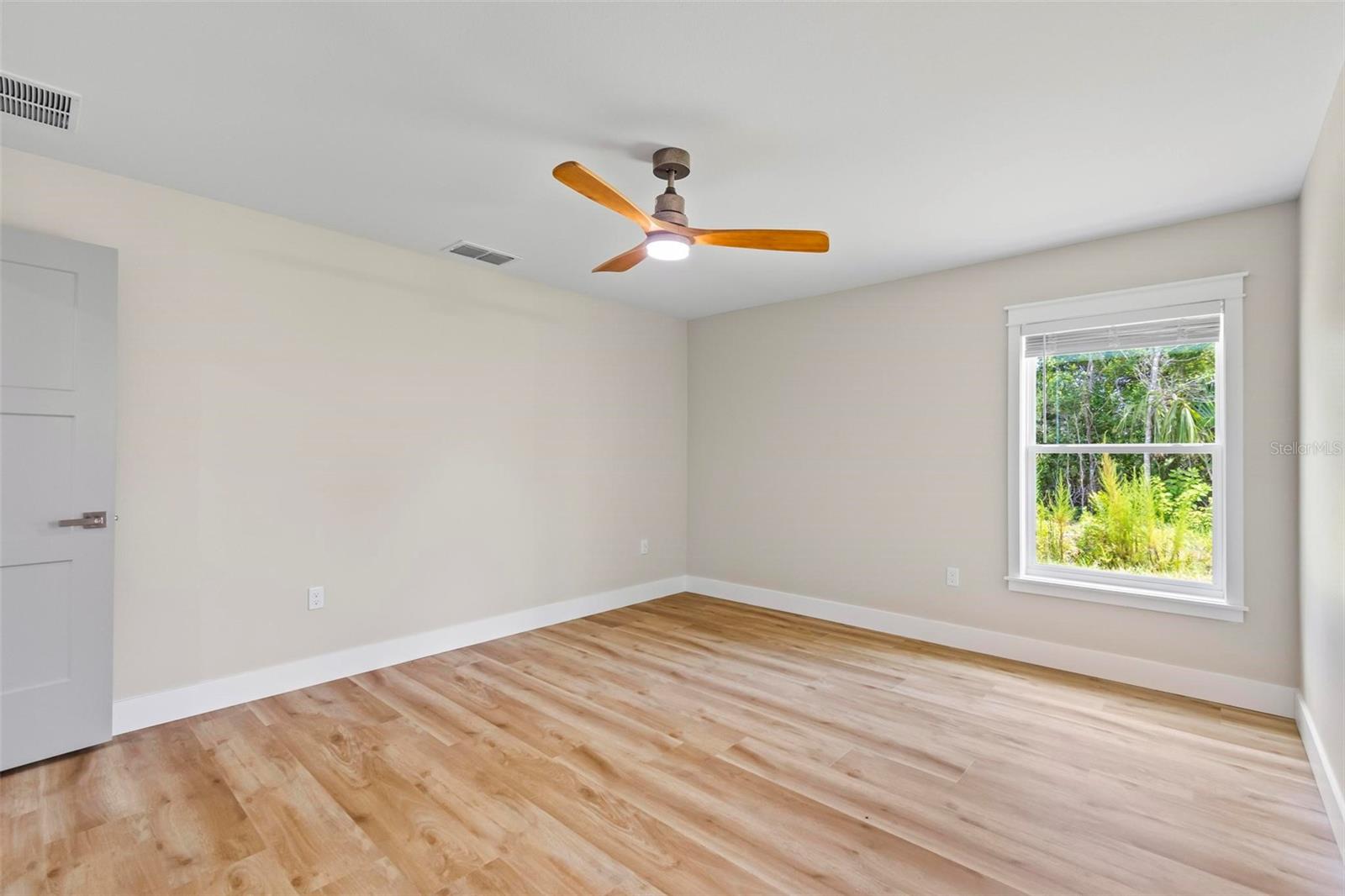 Image 22 of 43 For 2 Louisburg Lane A
