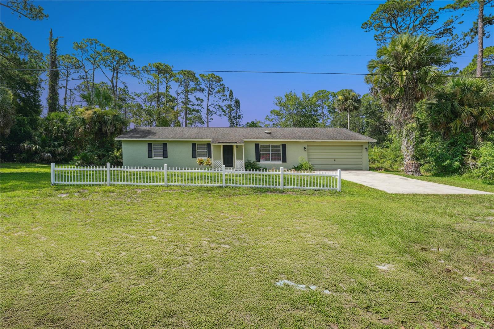 Image 11 of 47 For 2400 Joyce Street