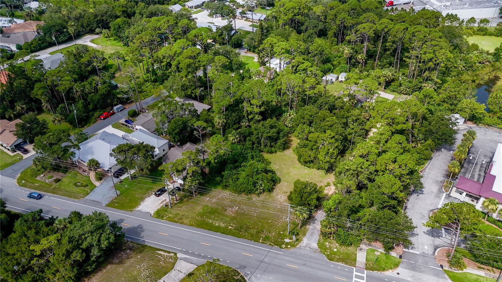 Image 7 of 47 For 2400 Joyce Street