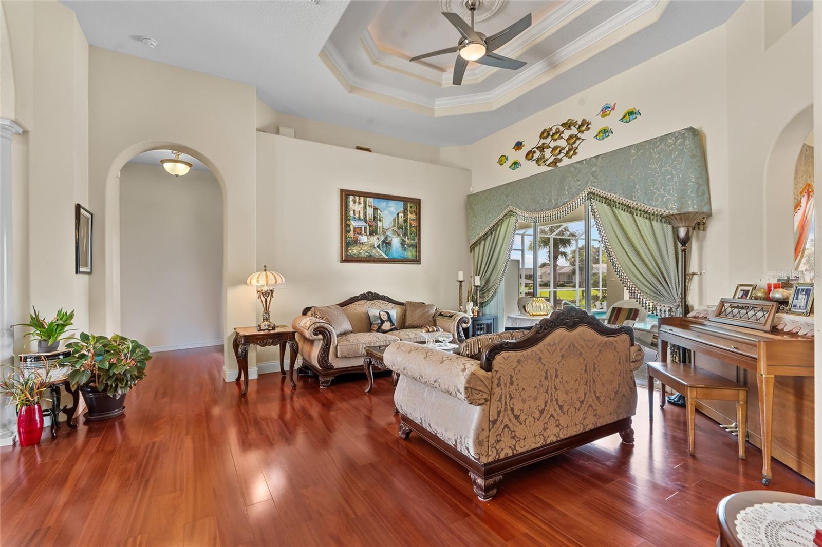 Image 14 of 66 For 15 Fleming Court