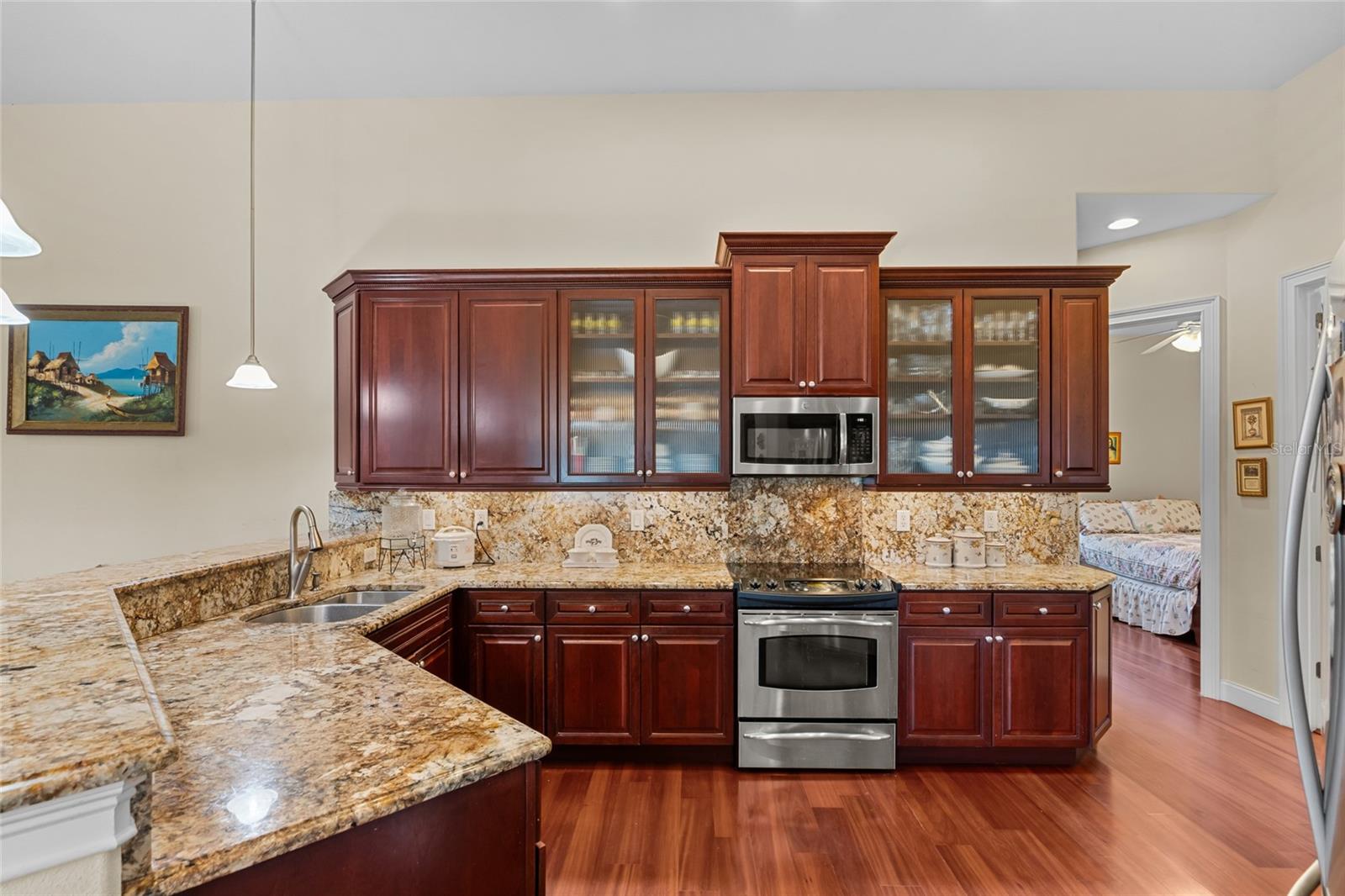 Image 17 of 66 For 15 Fleming Court