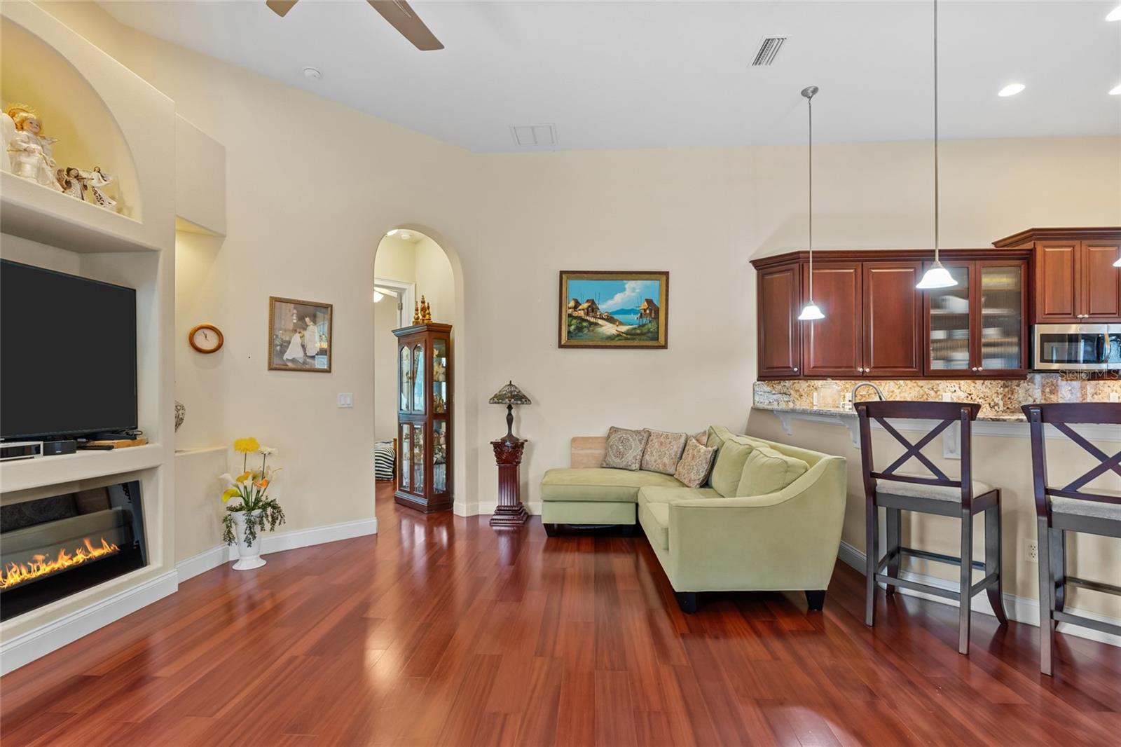 Image 21 of 66 For 15 Fleming Court