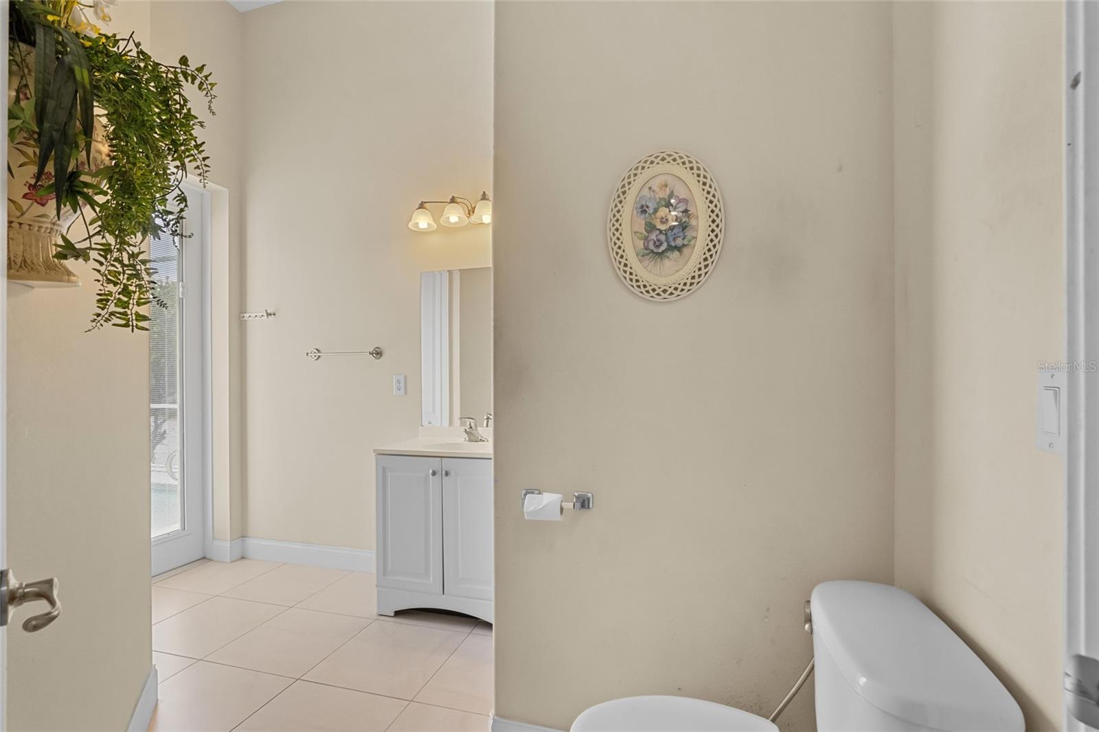 Image 32 of 66 For 15 Fleming Court