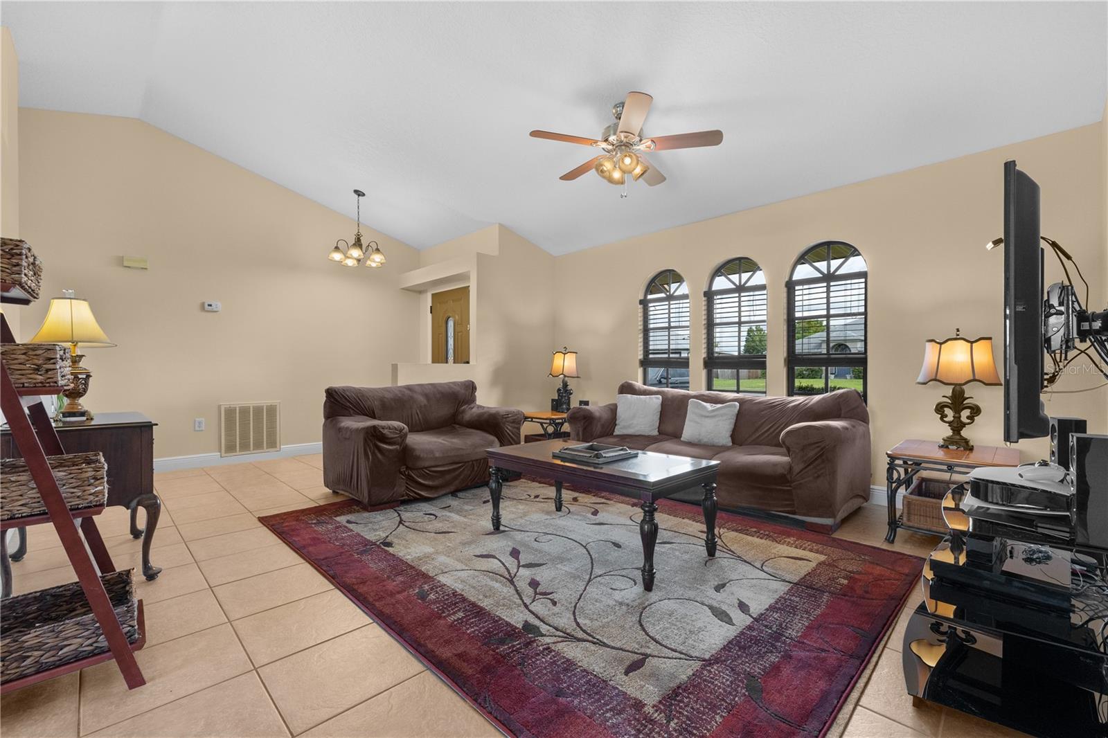 Image 12 of 40 For 3197 Riverhead Drive