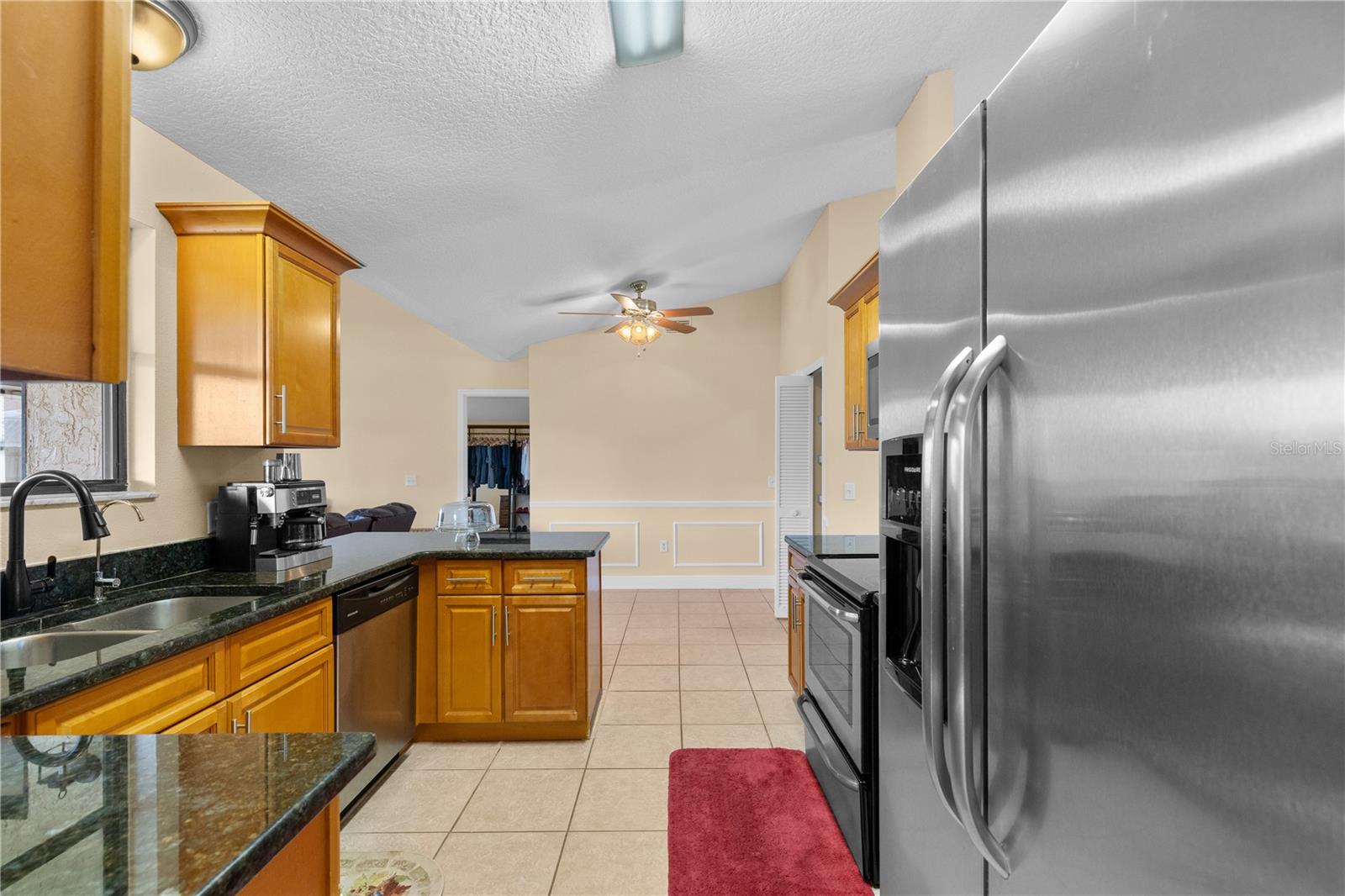 Image 18 of 40 For 3197 Riverhead Drive