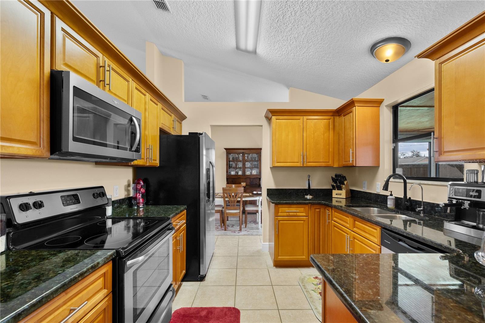 Image 19 of 40 For 3197 Riverhead Drive