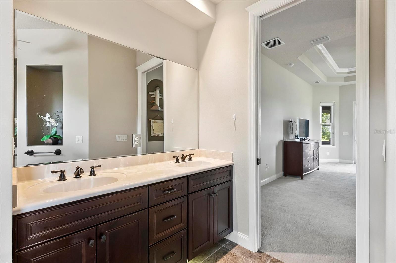 Image 38 of 86 For 44 Waterview Drive