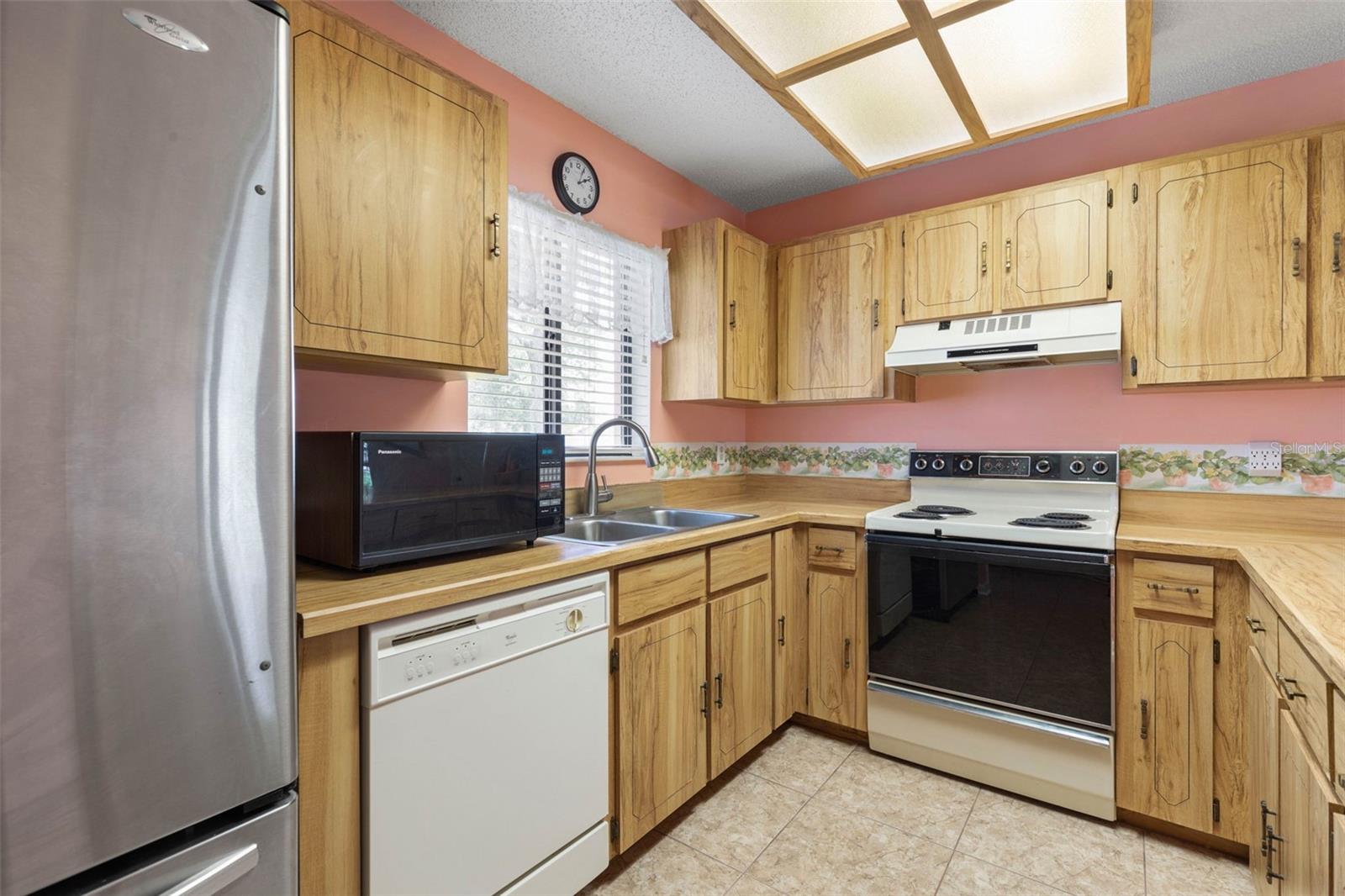 Image 13 of 53 For 57 Folson Lane