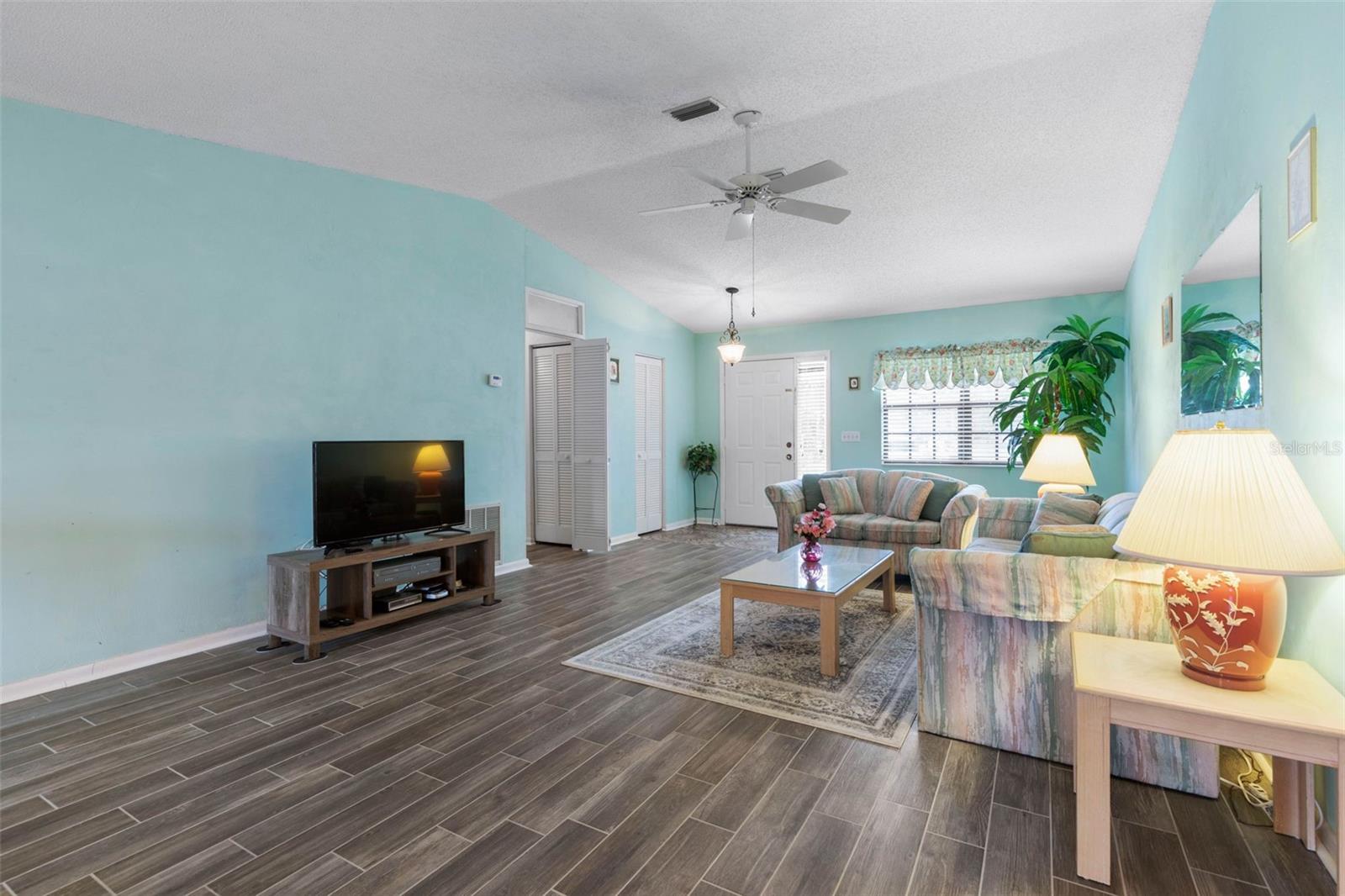 Image 3 of 53 For 57 Folson Lane