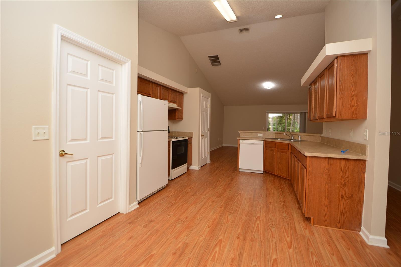 Image 10 of 37 For 39 Red Clover Lane