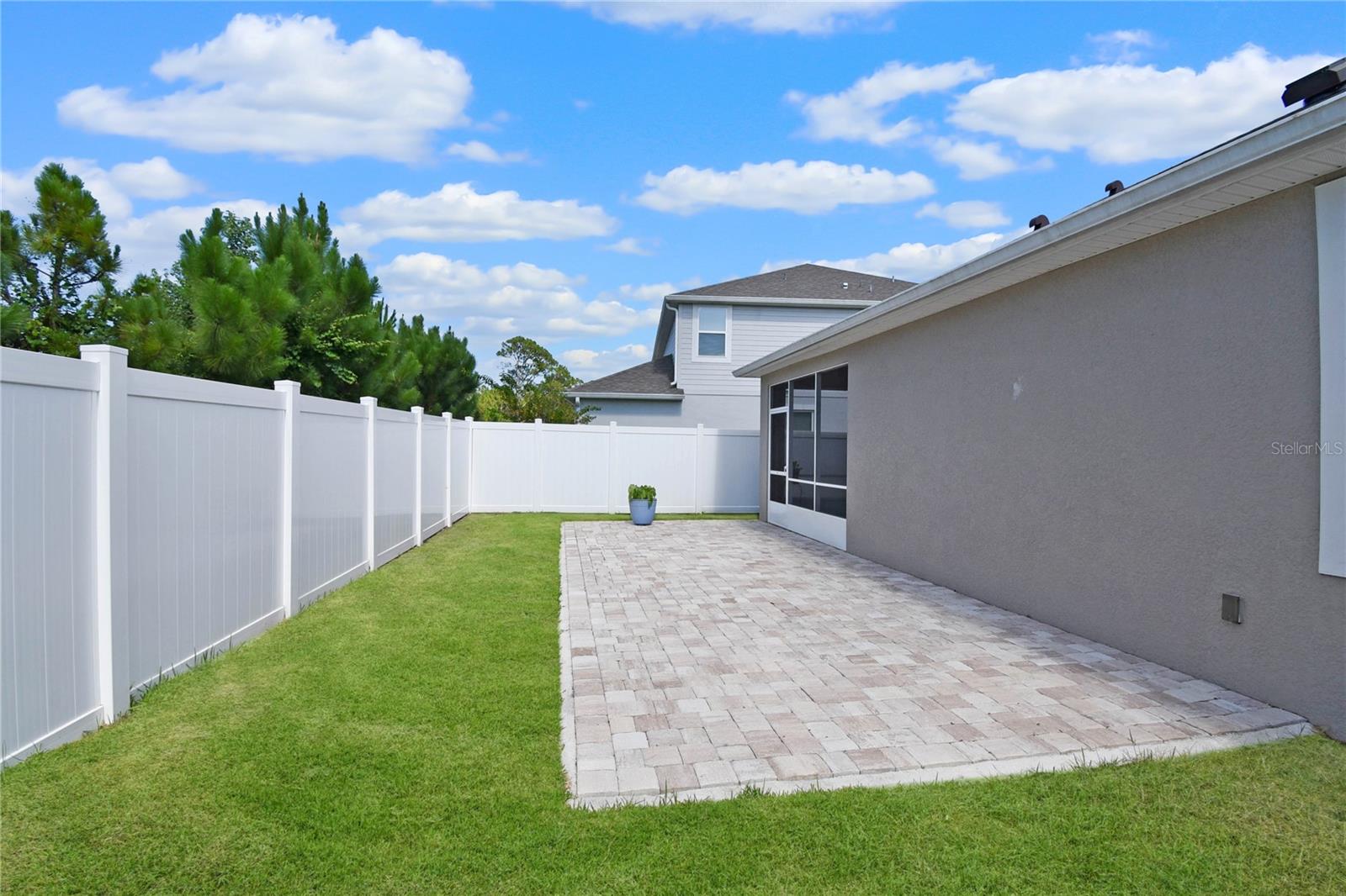 Image 40 of 53 For 18 Oakleaf Way