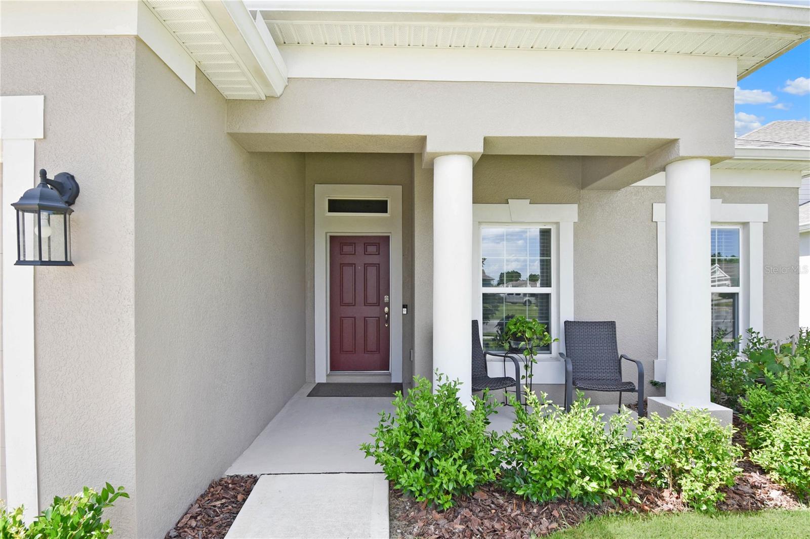 Image 6 of 53 For 18 Oakleaf Way