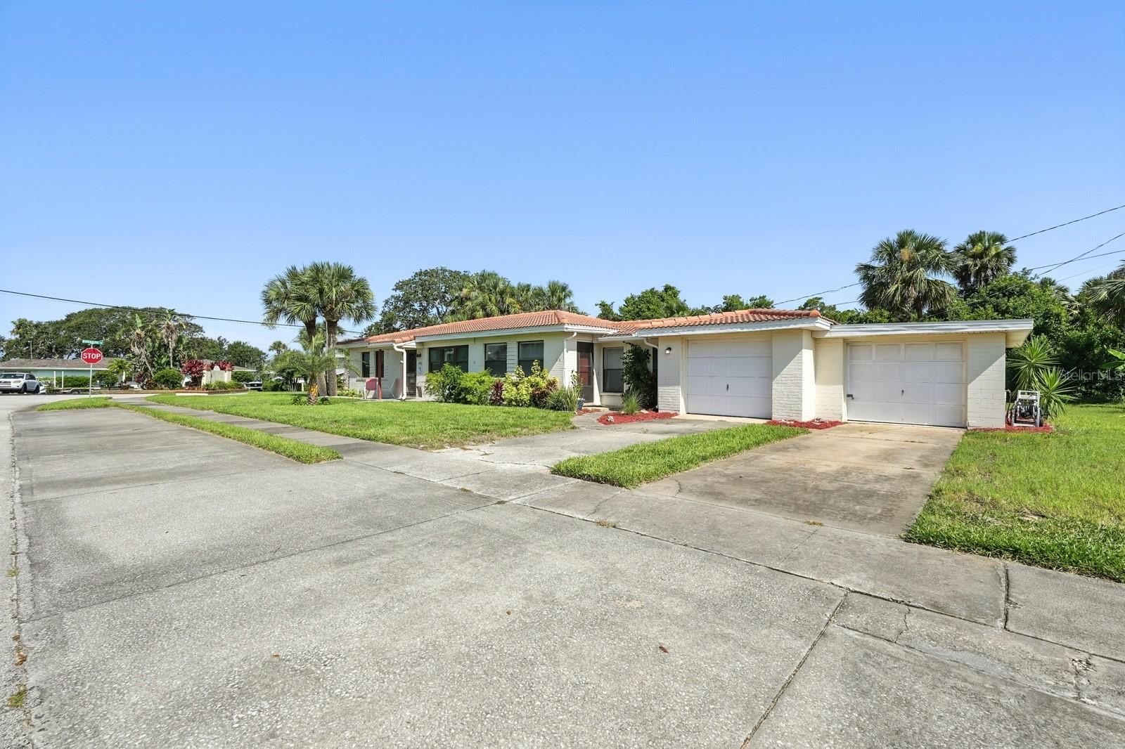 Image 3 of 43 For 11 Cardinal Drive B