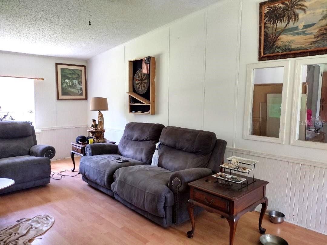 Image 4 of 34 For 6415 Tangerine Avenue