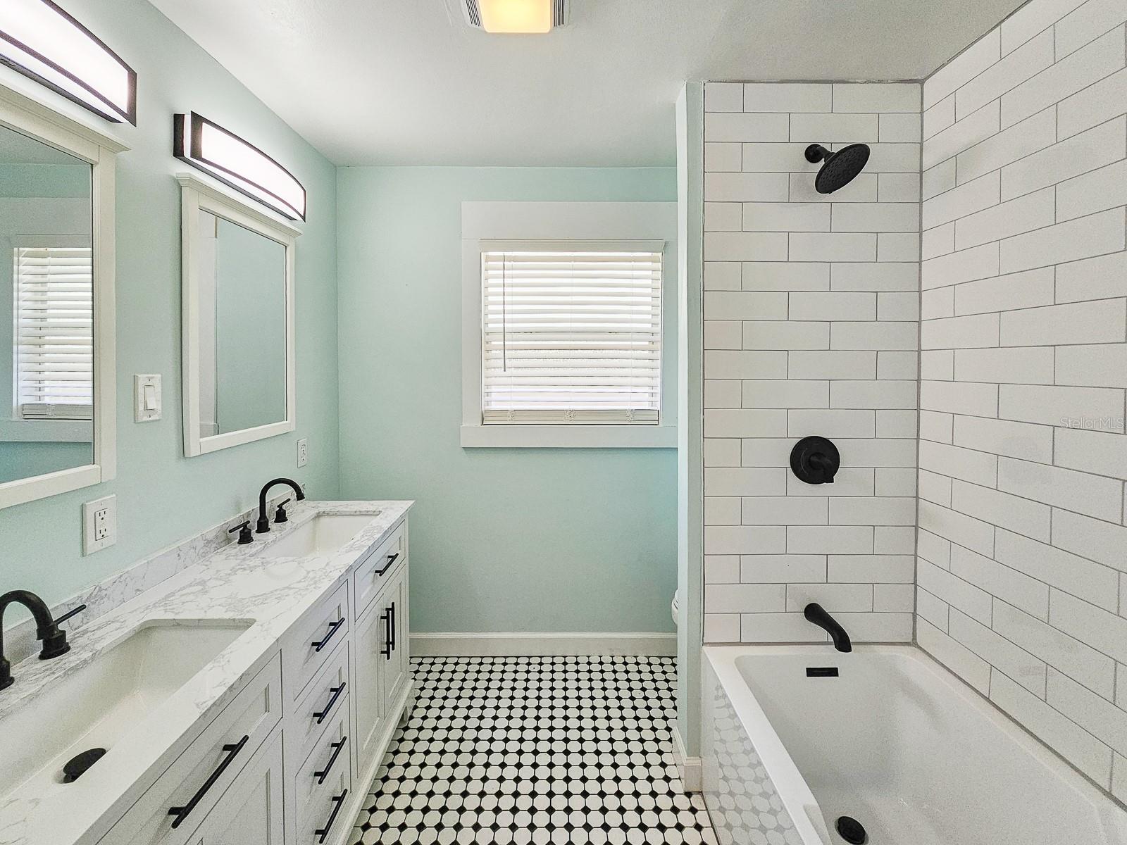 Image 24 of 39 For 211 8th Street