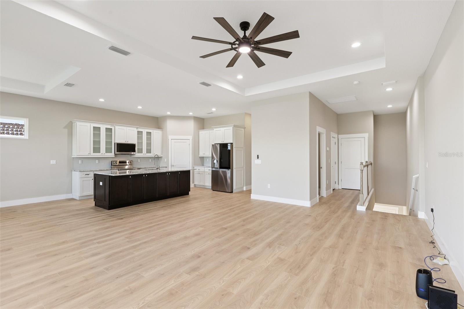Image 11 of 89 For 238 Harbor Village Point N