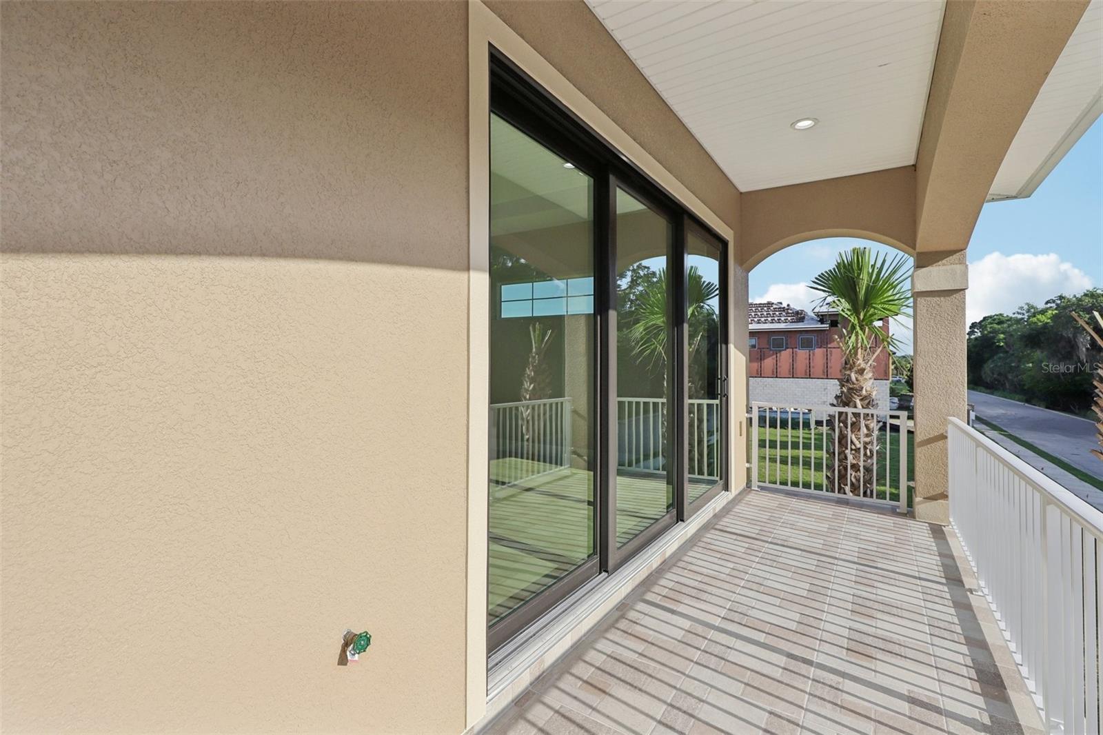 Image 44 of 89 For 238 Harbor Village Point N