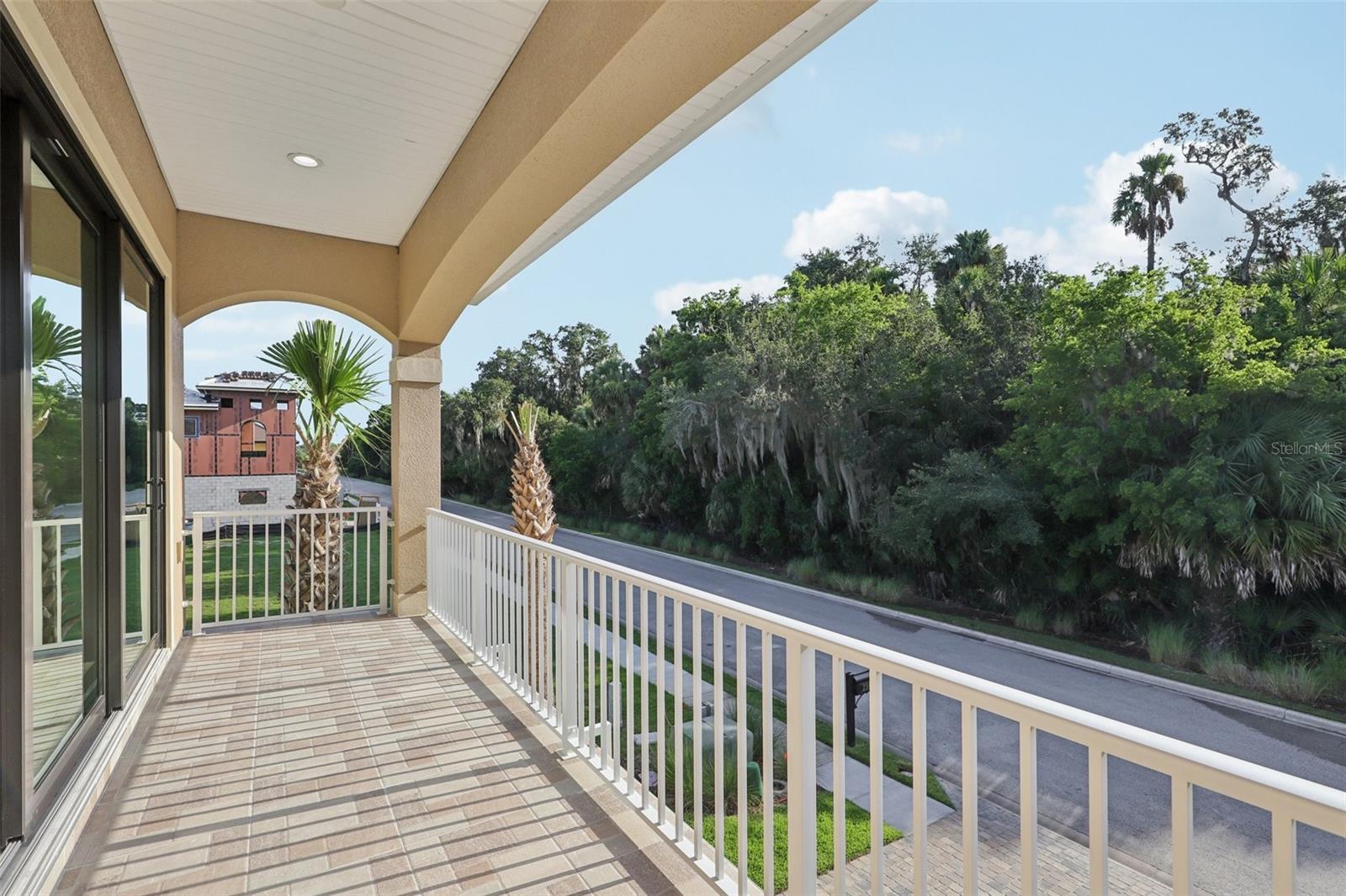 Image 46 of 89 For 238 Harbor Village Point N