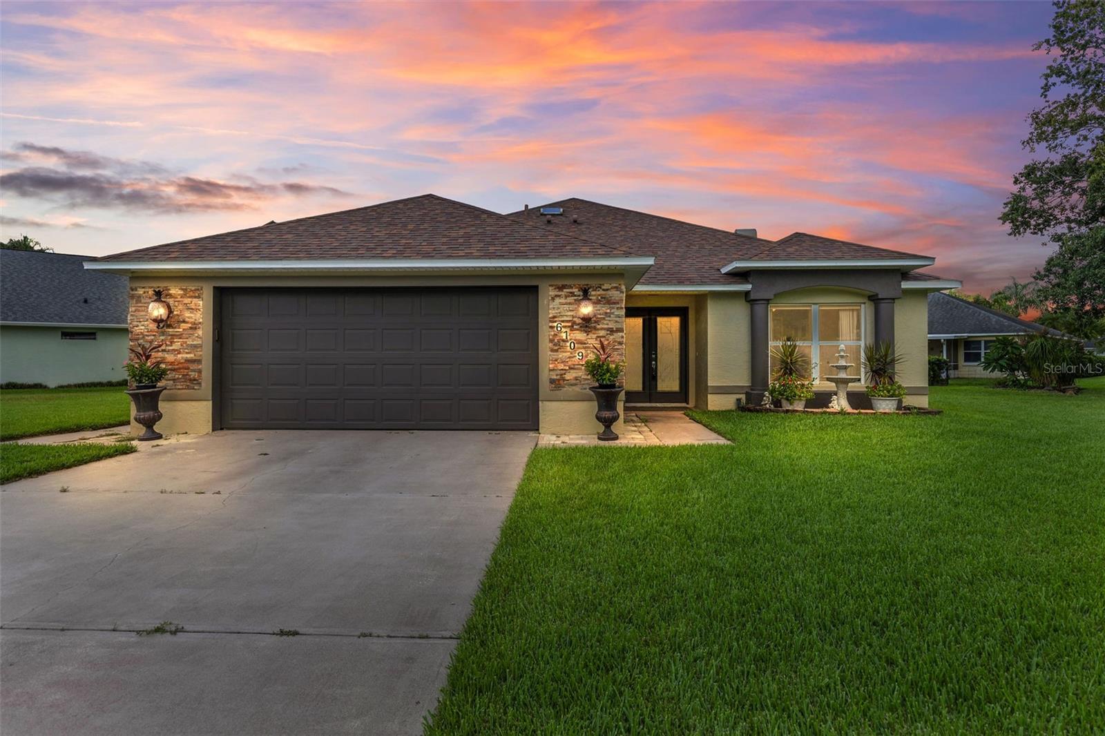 Image 2 of 83 For 6109 Sabal Point Circle
