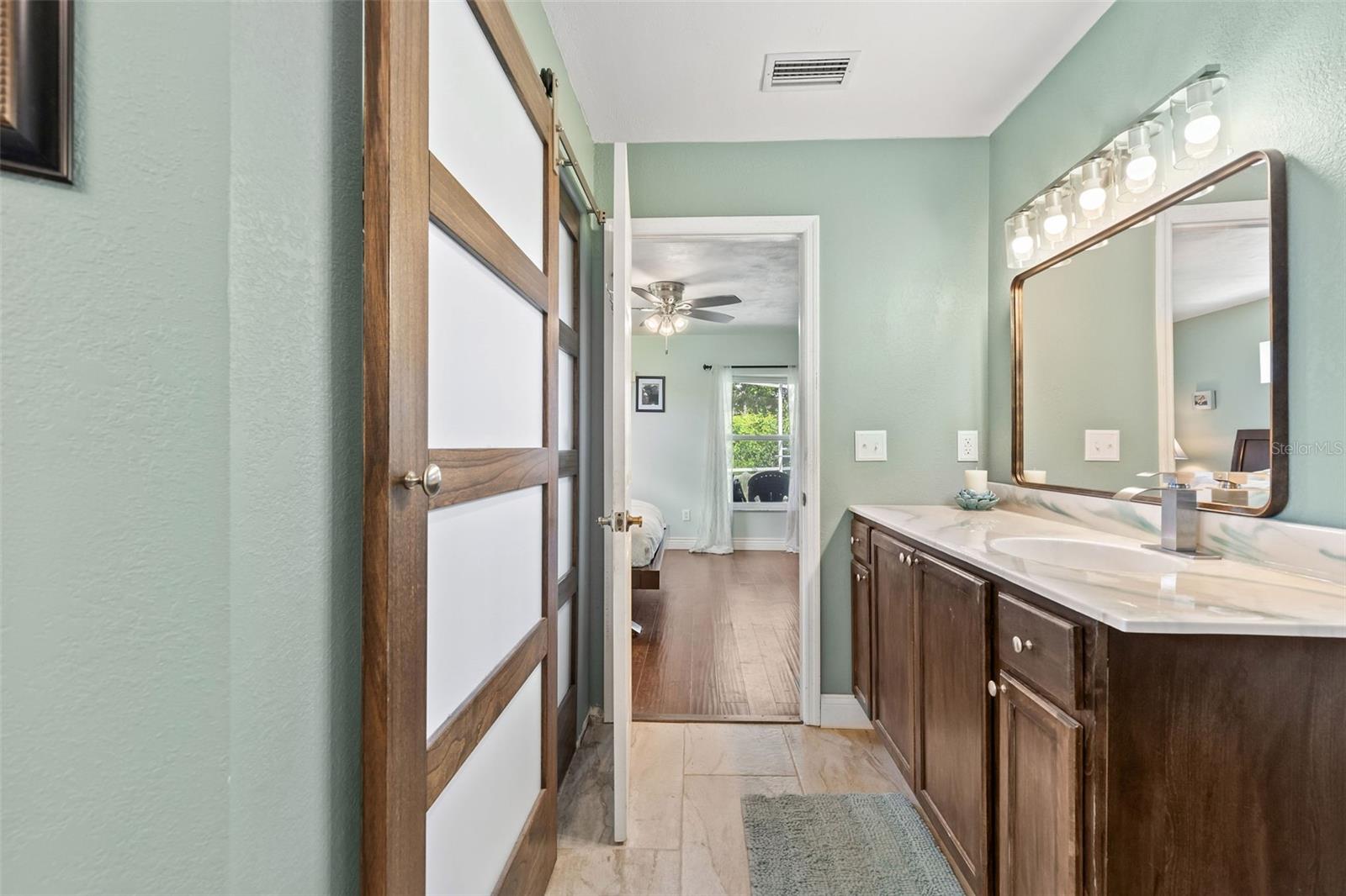 Image 35 of 83 For 6109 Sabal Point Circle