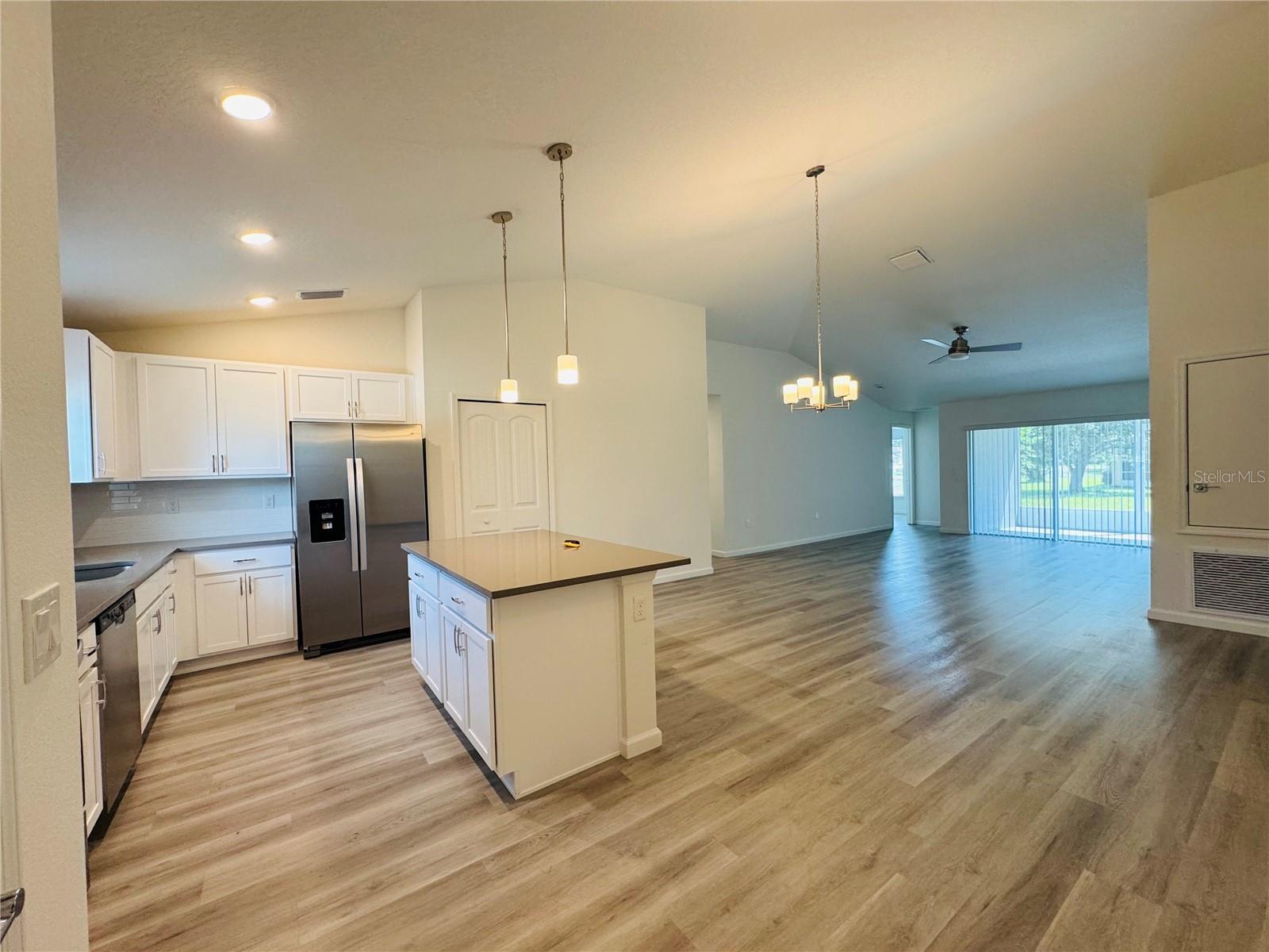 Image 2 of 7 For 72 Lancelot Drive