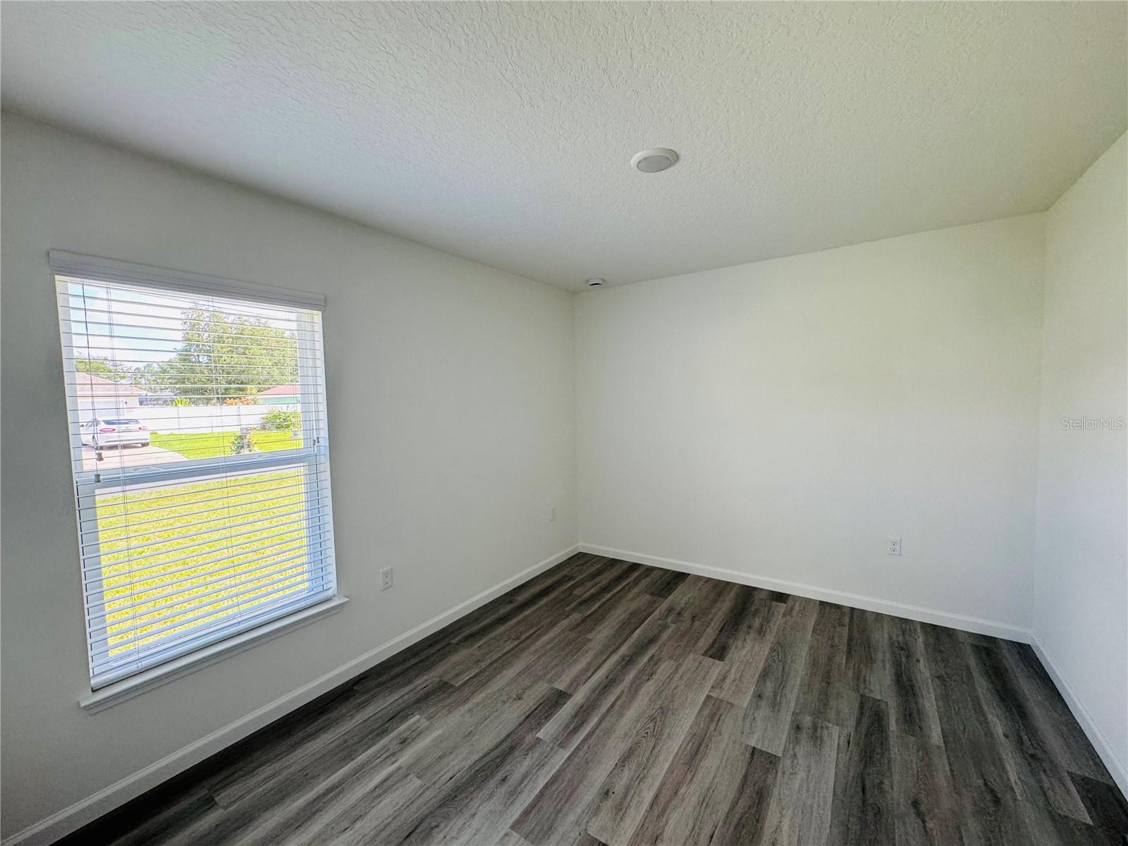 Image 5 of 7 For 72 Lancelot Drive
